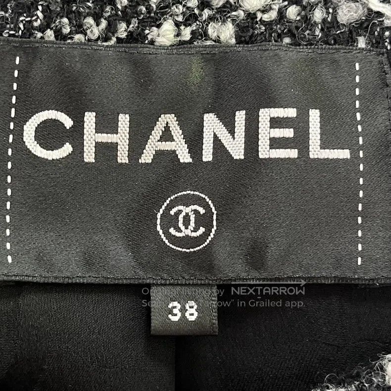 Chanel Chanel 19B black and white snowflake tweed zipper jacket Size XS / US 0-2 / IT 36-38 - 7 Thumbnail