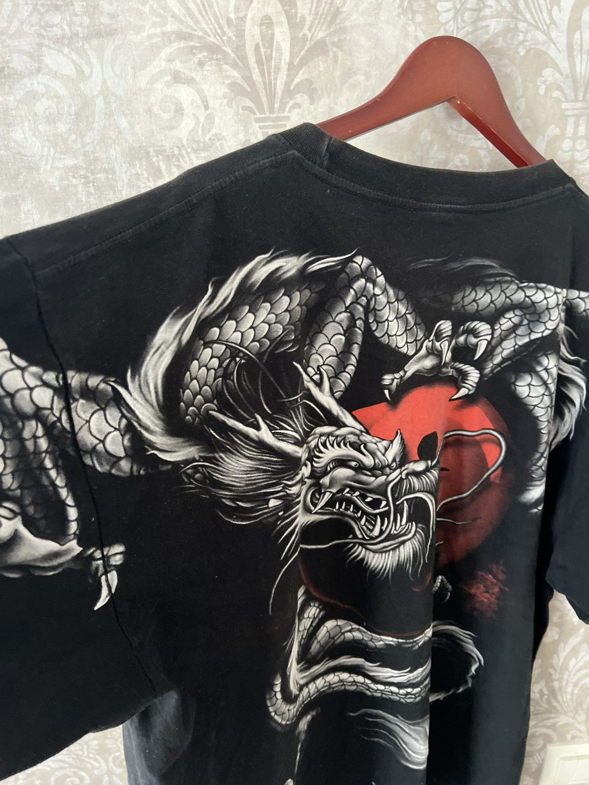 Vintage Vintage Y2K Dragon Graphic Tee Black Red Sun Japan Size US XXL / EU 58 / 5 - 10 Thumbnail