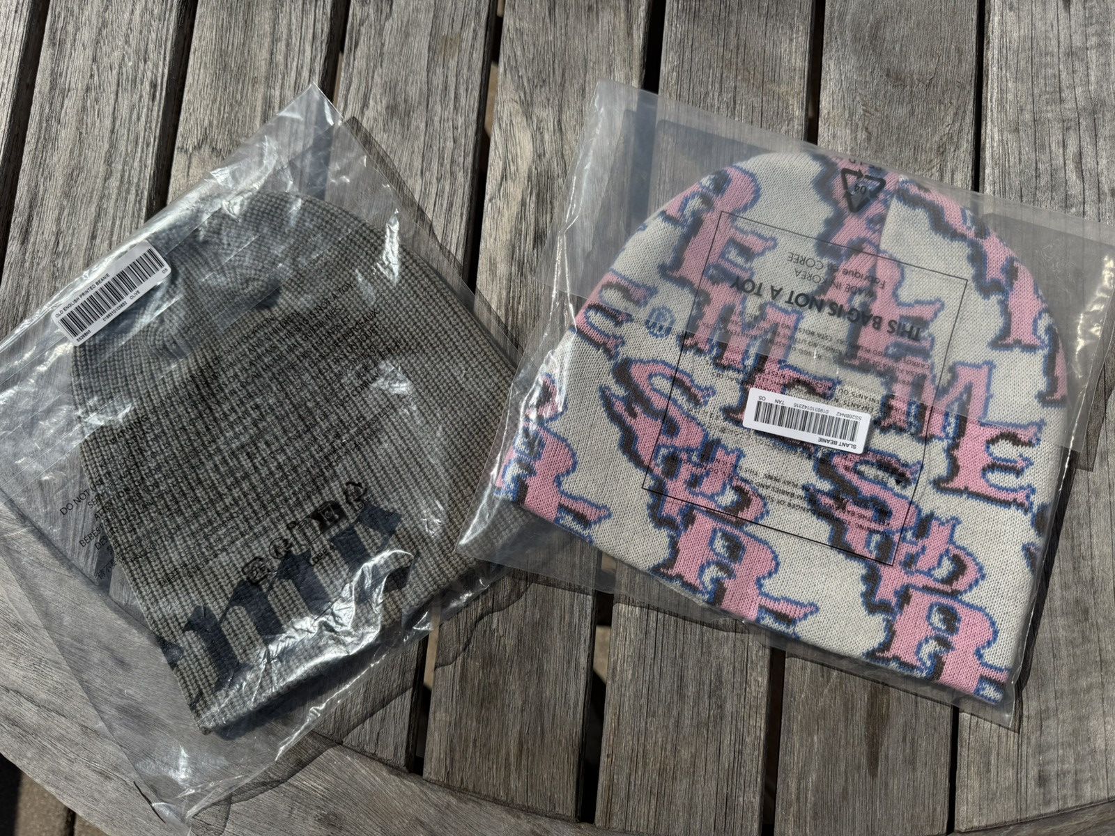 Supreme Supreme Slanted Gothic Outline Bean Size ONE SIZE - 4 Thumbnail