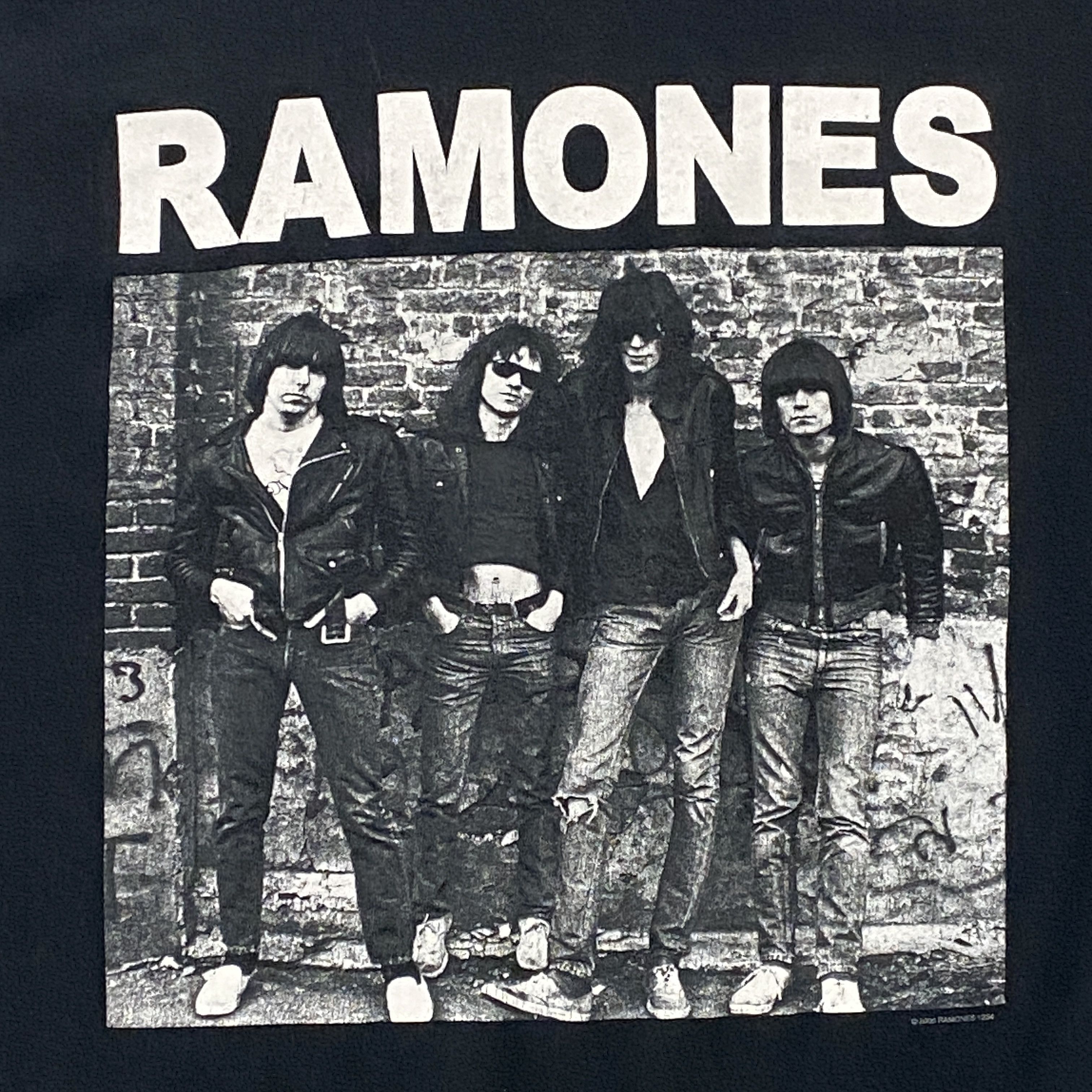 Band Tees RAMONES Punk Rock Band T Shirt Group Photo 1234 Label Size US L / EU 52-54 / 3 - 2 Thumbnail