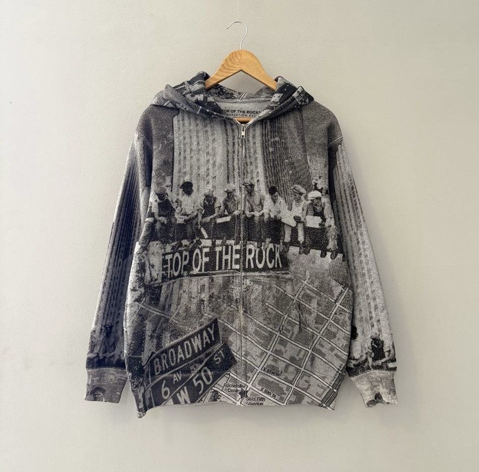Vintage Top of Rock MEN AT WORK NYC NEW YORK Rockefeller Sweatshirt Size US S / EU 44-46 / 1 - 1 Thumbnail