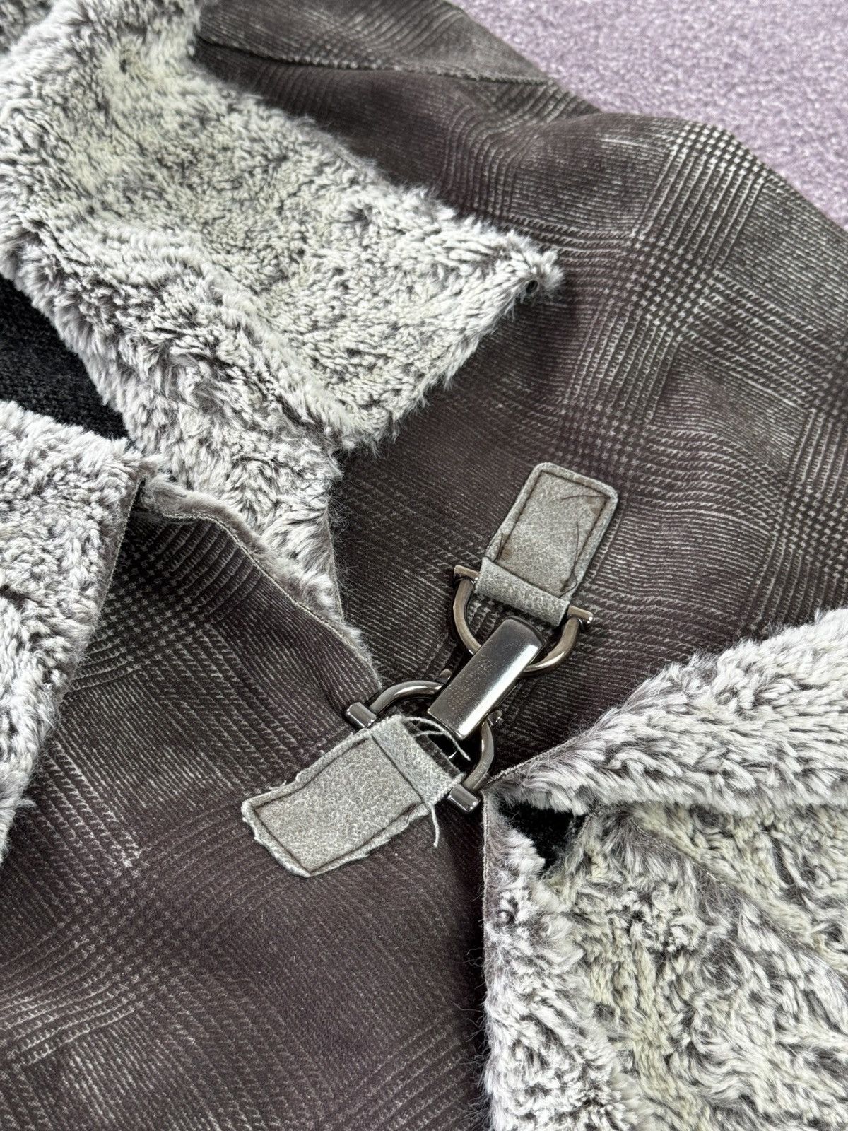 Japanese Brand Avant Garde Y2K Vintage Fuzzy Glam Vest Size M / US 6-8 / IT 42-44 - 8 Thumbnail