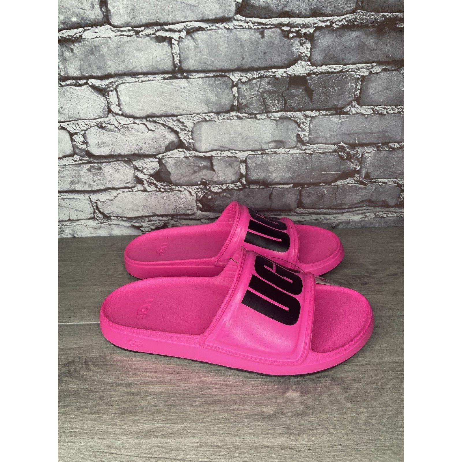 Ugg UGG WILCOX SLIDE Pink Rubber Light Waterproof Sport Sandals Size US 12 / EU 45 - 1 Thumbnail