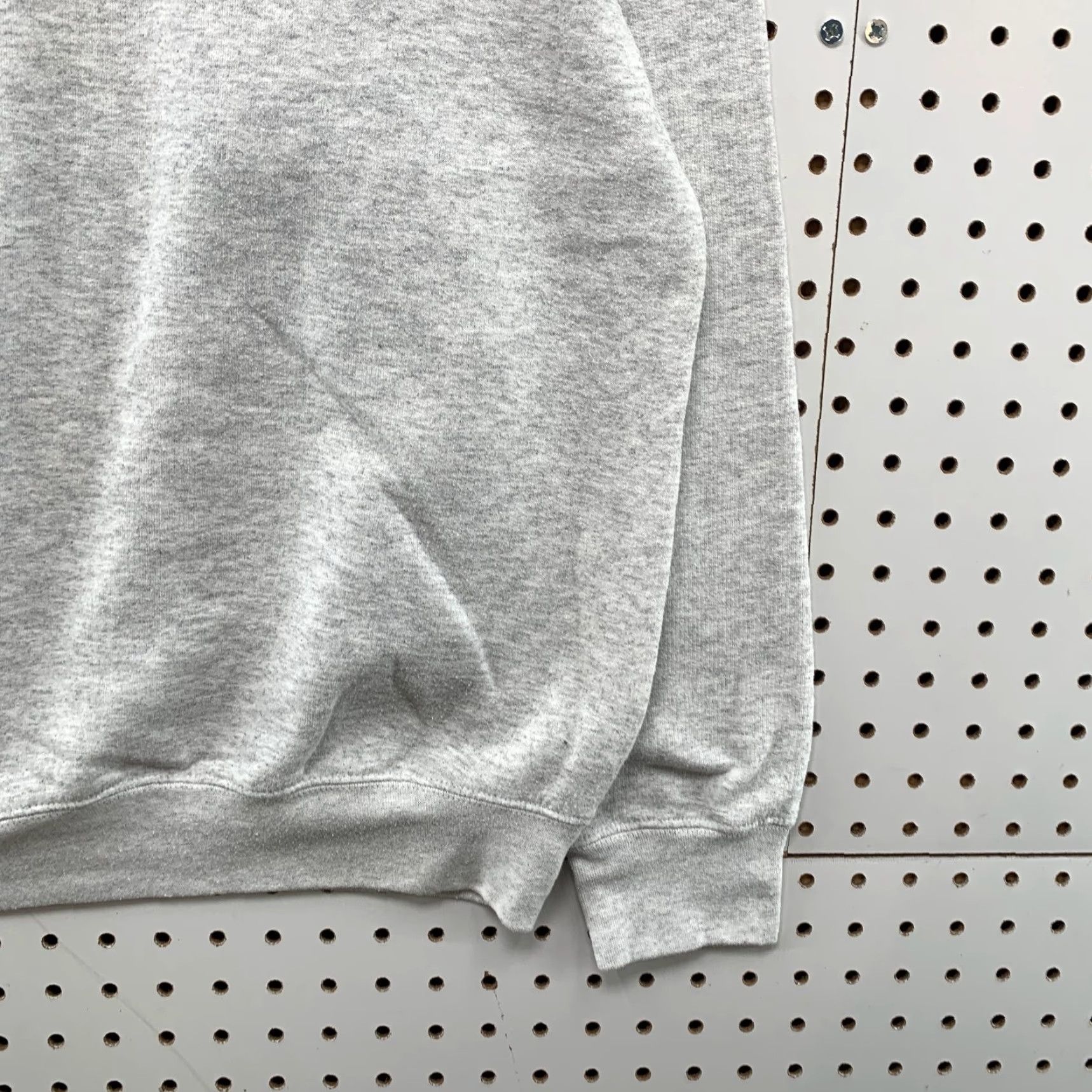 Port & Company VINTAGE Port & Company Chicago Booth University Chicago Sweatshirt Mens Large Gray Fleece Crewneck Size US L / EU 52-54 / 3 - 7 Thumbnail