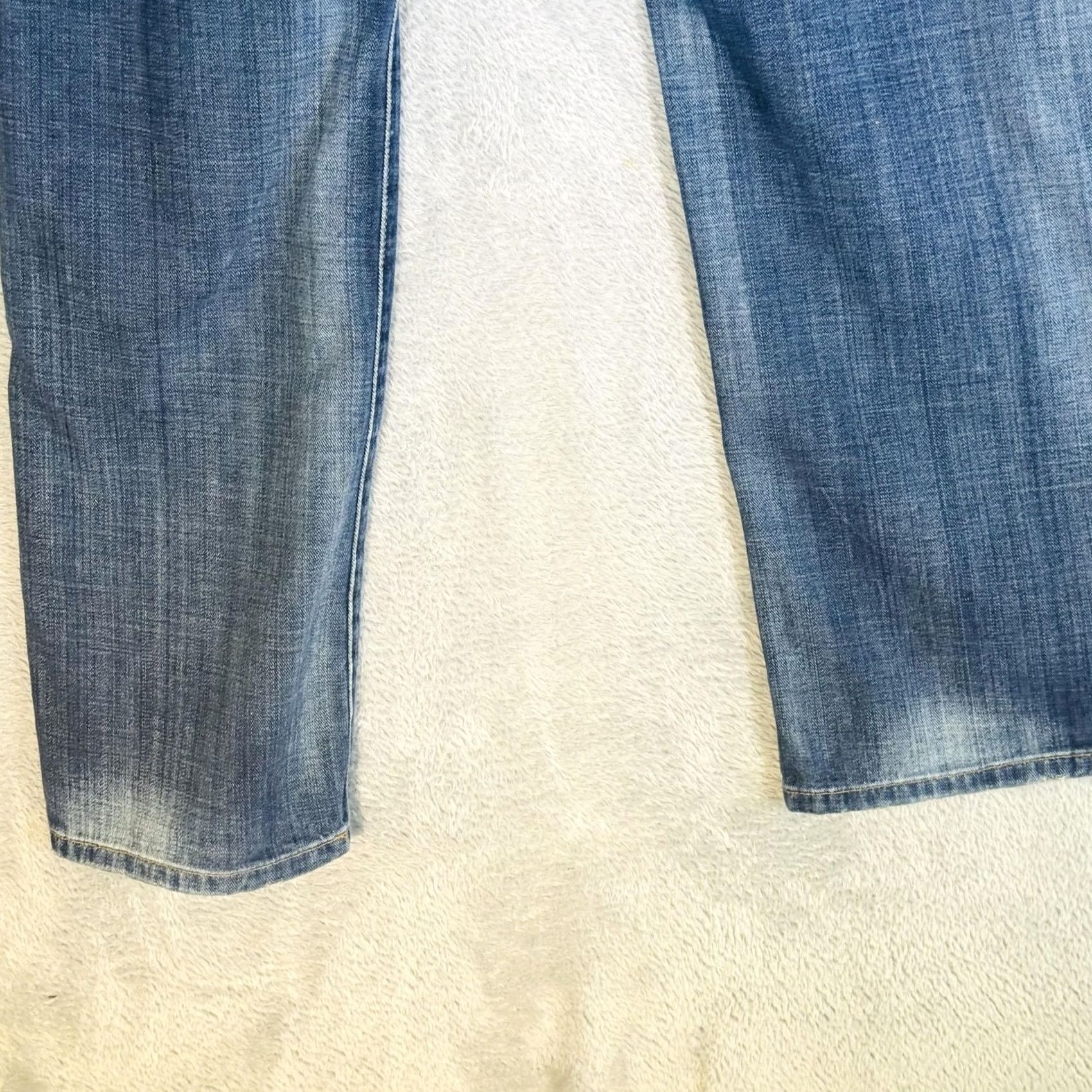 Lucky Brand Lucky Brand Jeans 221 Original Straight Jeans Mens 32x27 Blue Medium Wash Button Fly Regular Fit Logo Pockets Denim cotton 5-Pocket USA Vintage No Size US 32 / EU 48 - 7 Thumbnail