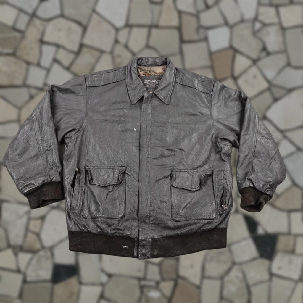 Vintage VINTAGE US Army Air Force Jacket 2XL Black Leather Bomber A-2 Flight Flyers Army Navy Style Military Mens Jacket Size US XXL / EU 58 / 5 - 1 Thumbnail