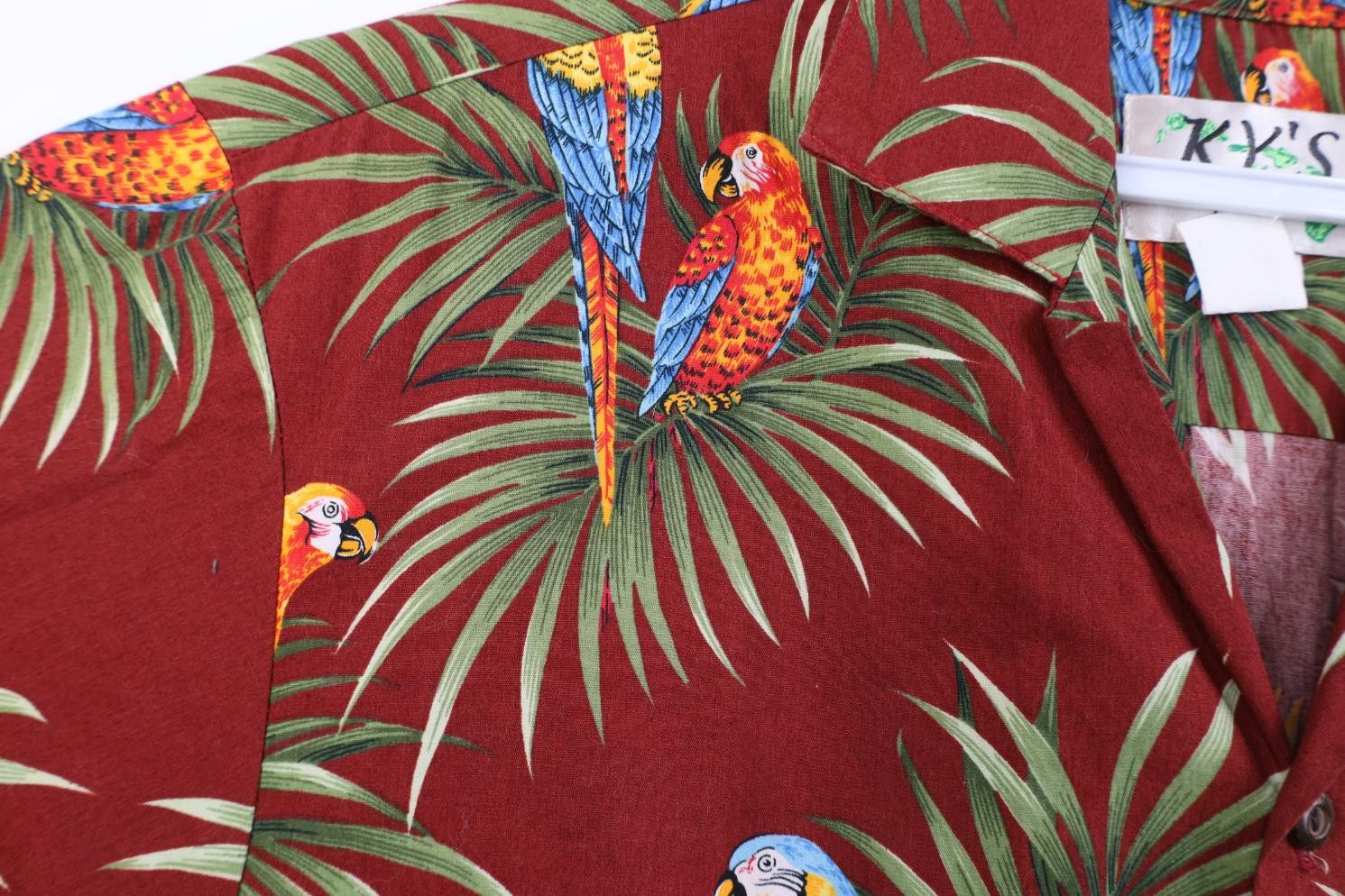 Vintage Vintage 90s Tom Selleck Hawaiian Camp Collar Button Shirt Size US S / EU 44-46 / 1 - 7 Thumbnail