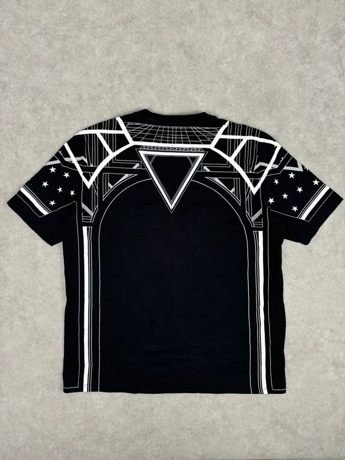 Givenchy SS2016 Givenchy Black Geometric Print T-Shirt by Riccardo Tisci Size US M / EU 48-50 / 2 - 5 Thumbnail