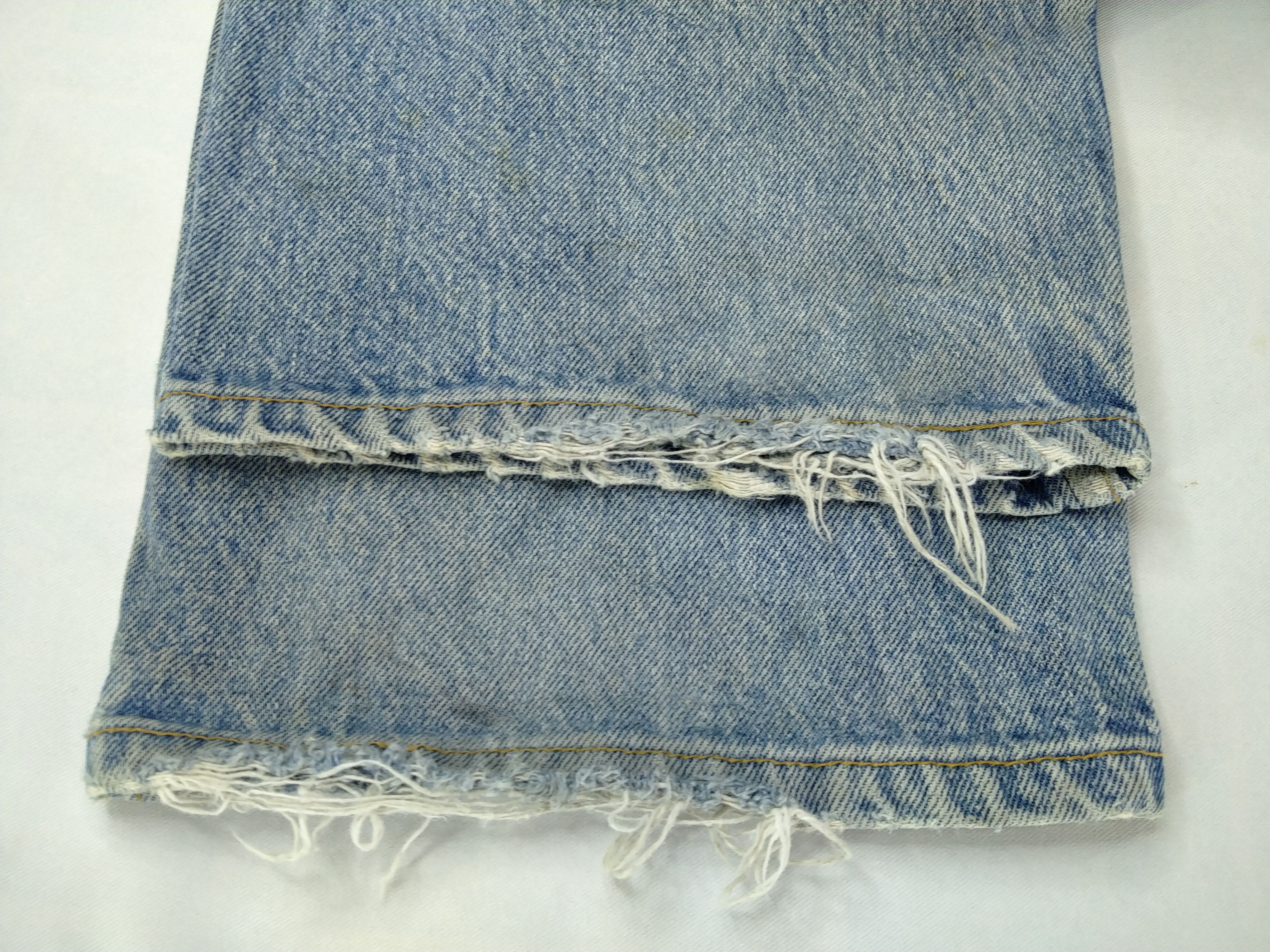 Levi's Vintage Levi's 501xx Distressed Denim 37x29.5 -JN581 Size US 37 - 18 Thumbnail
