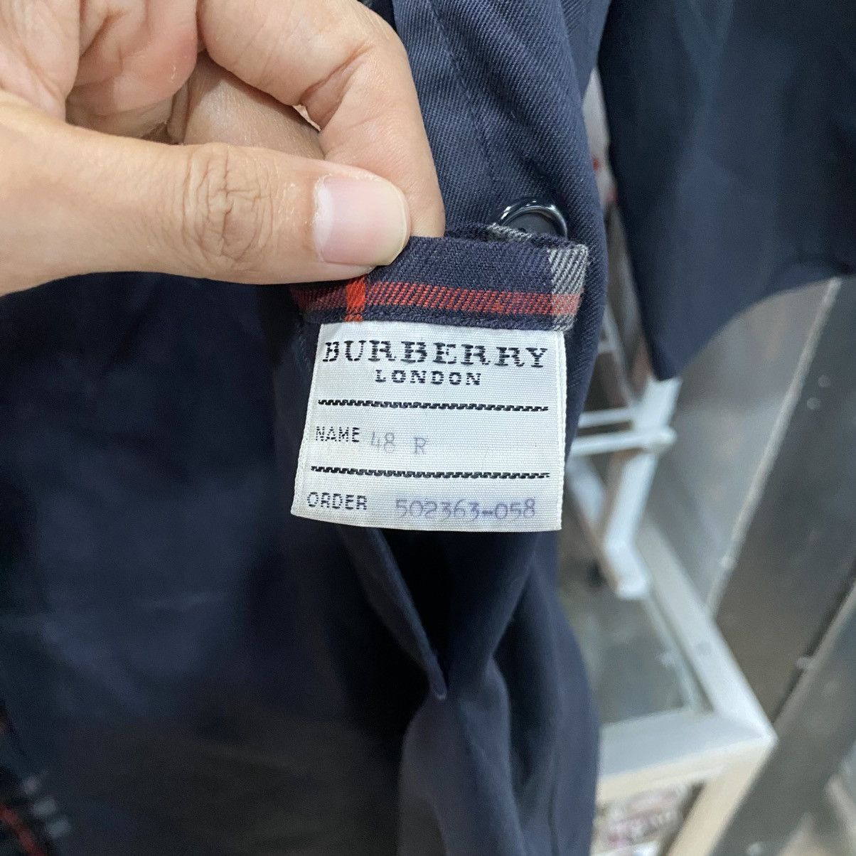 Burberry Burberry London NovaCheck Trench Coat Jacket Made In England Size US L / EU 52-54 / 3 - 18 Thumbnail