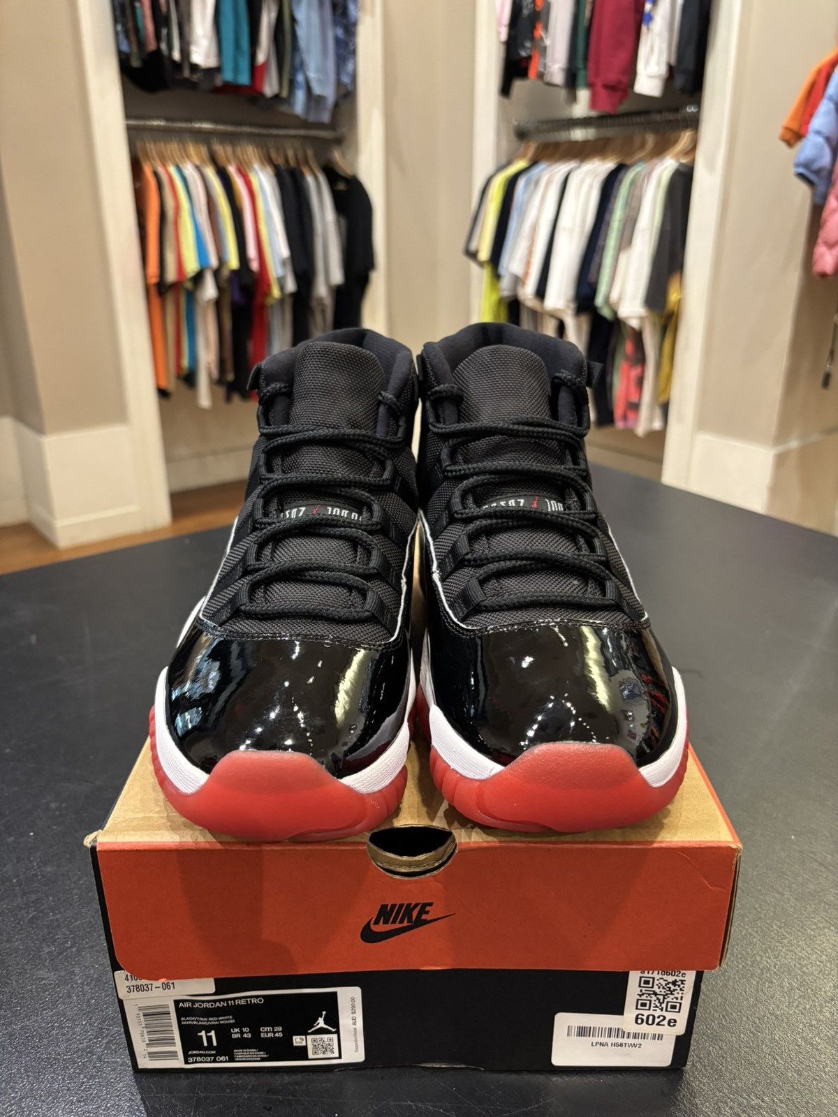 Jordan Brand Jordan 11 Retro Playoffs Bred (2019) Size US 11 / EU 44 - 3 Thumbnail