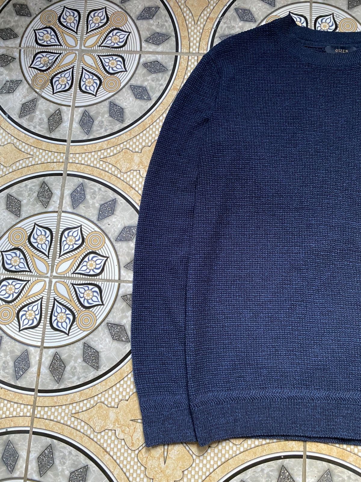 Other Korean luxury casual wear brand made from fine knits, OLZEN. Size US M / EU 48-50 / 2 - 3 Thumbnail