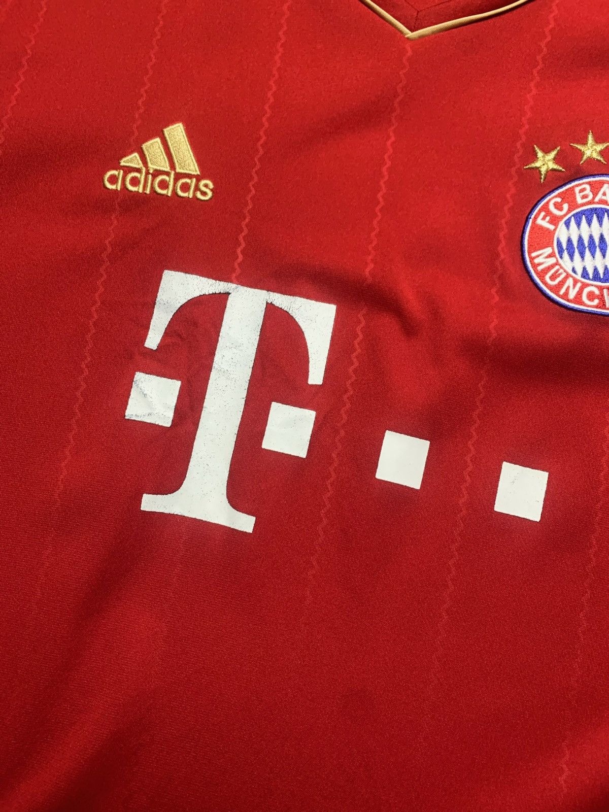 Vintage Vintage adidas Bauer Munich soccer jersey gold line size XXL Size US XXL / EU 58 / 5 - 3 Thumbnail