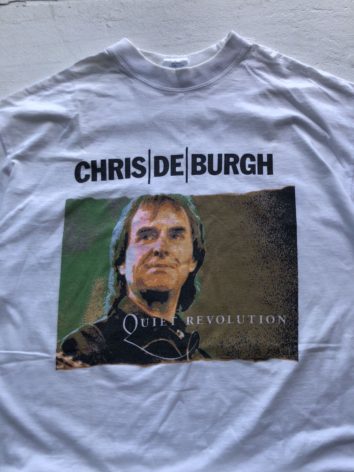 Band Tees Chris De Burgh Quiet Revolution Very Vintage Europe Tour Tee Size US L / EU 52-54 / 3 - 3 Thumbnail