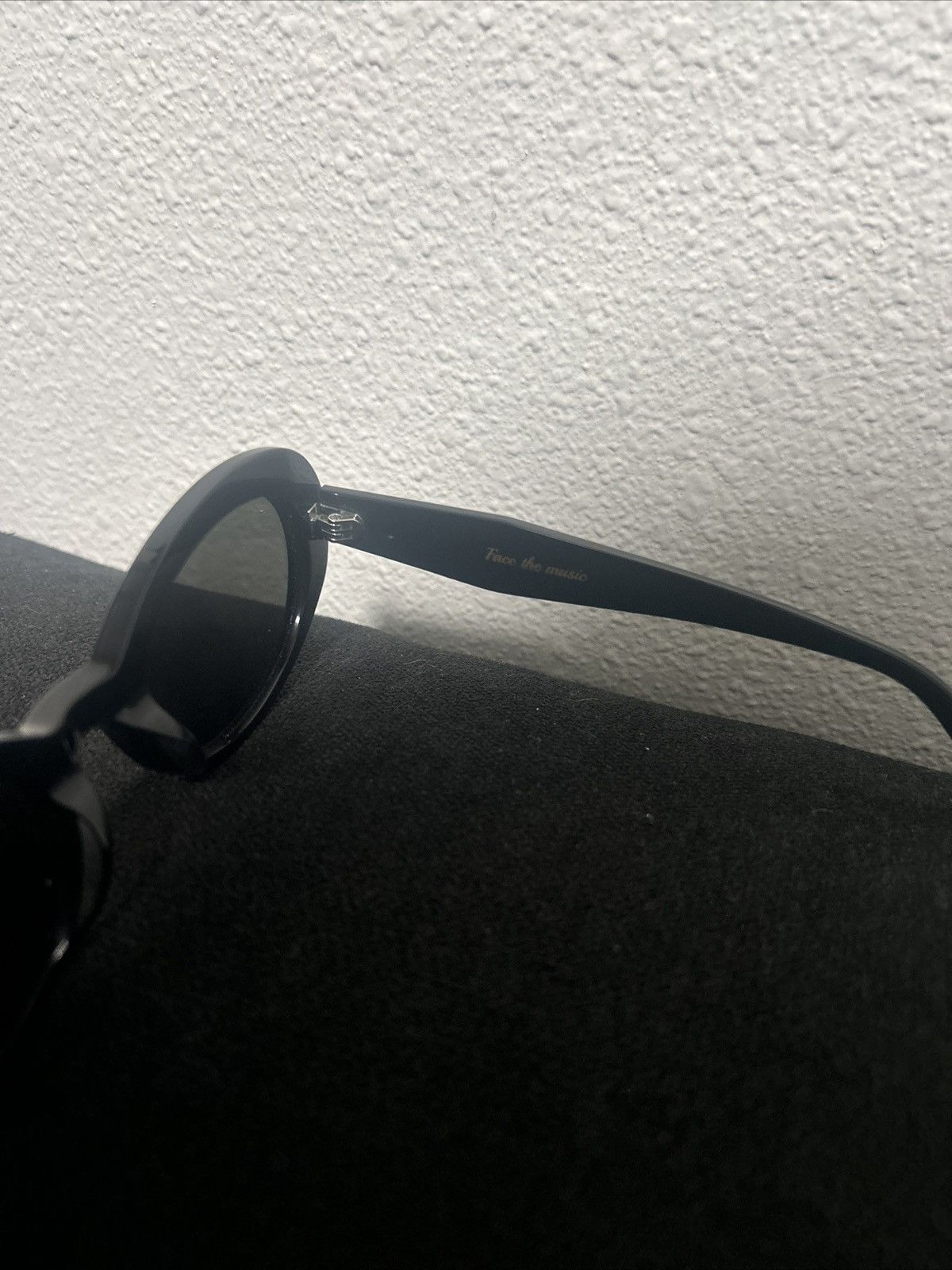 Other Black Oval Woman’s Sunglasses Size ONE SIZE - 4 Thumbnail