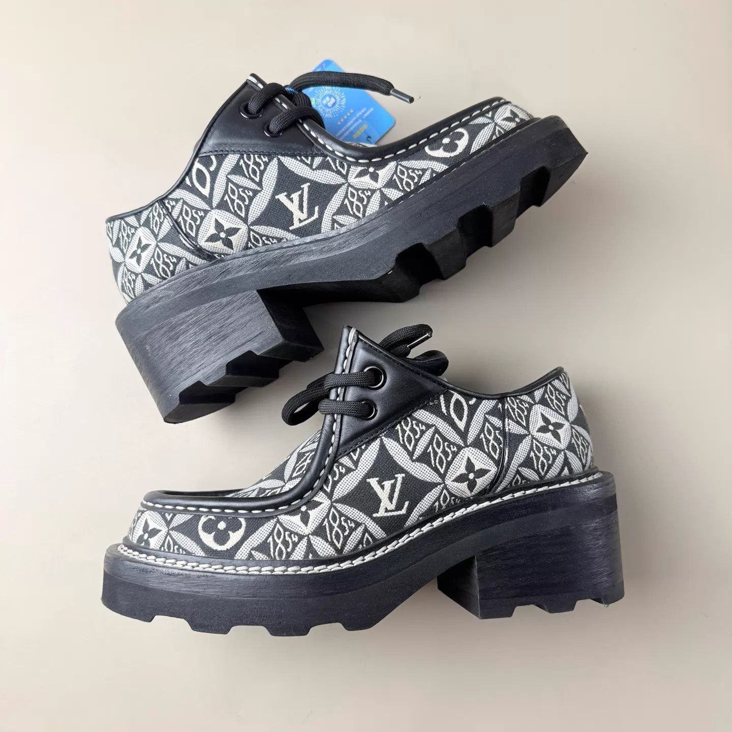 Louis Vuitton LV 1854 Print Embroidered Loafer EU35.5 99New Size US 5 / IT 35 - 5 Thumbnail