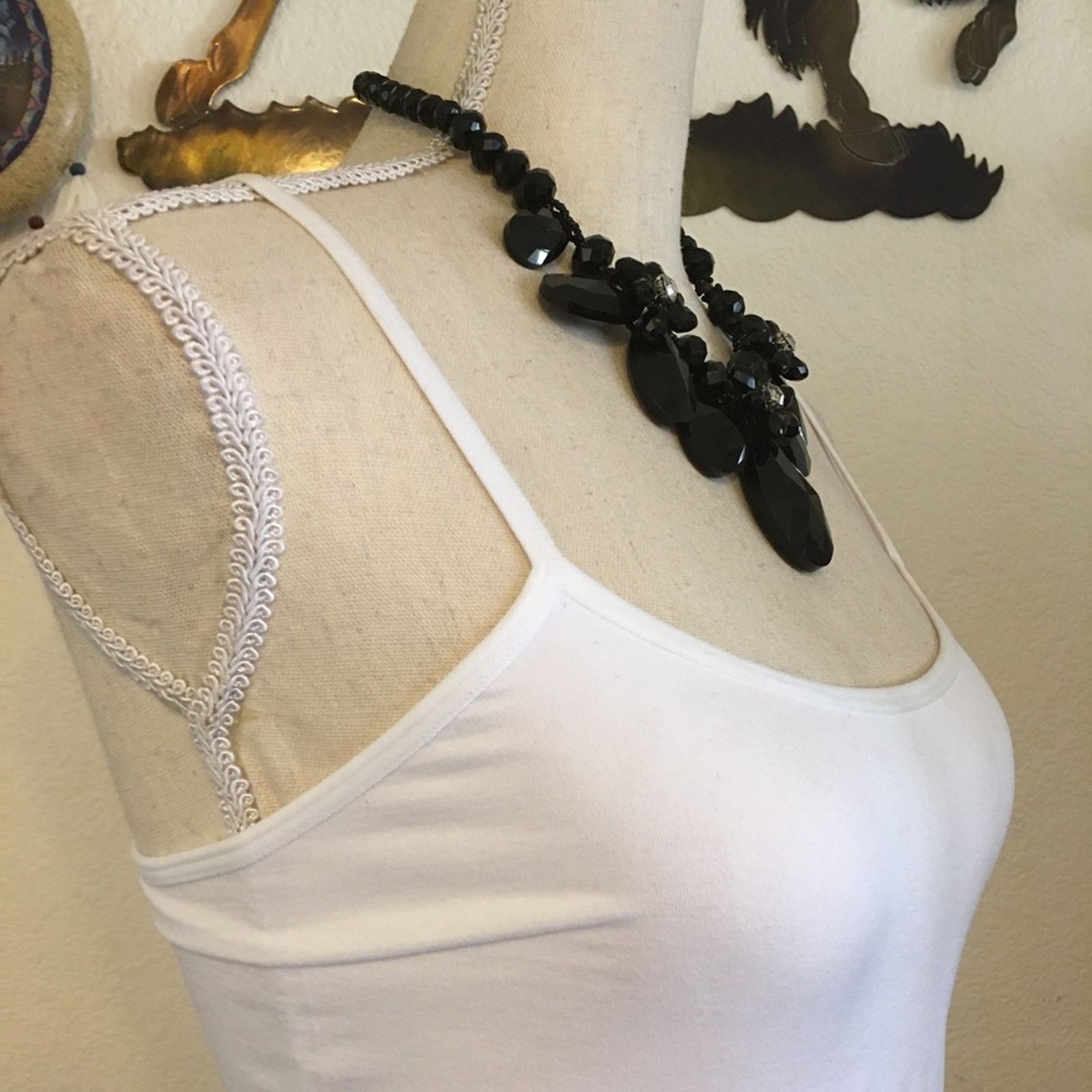 Jewelry Black faceted teardrop glass floral style necklace Size ONE SIZE - 2 Thumbnail