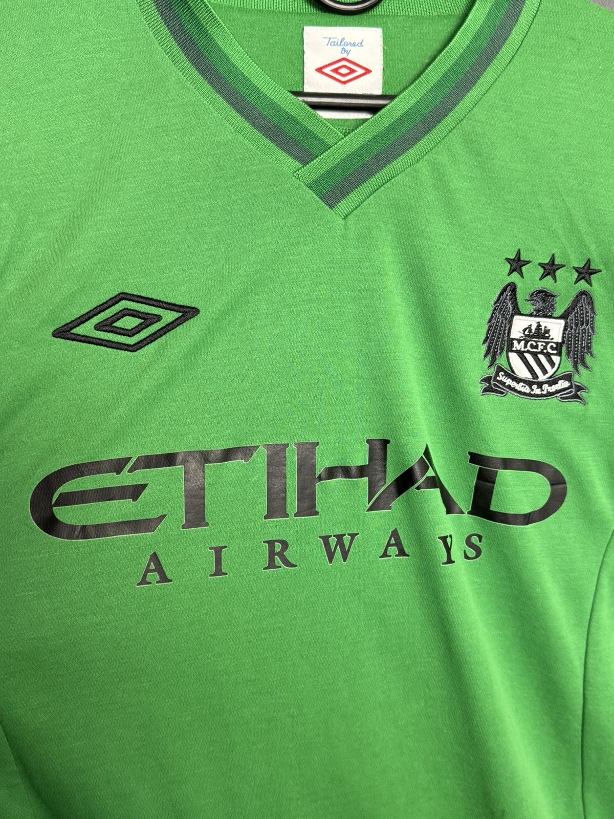 Umbro Manchester City 12/13 Goalkeeper Hart Football Jersey Size US M / EU 48-50 / 2 - 4 Thumbnail