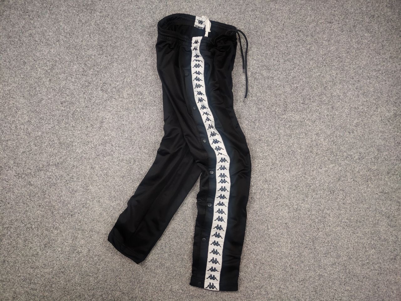 Kappa Kappa track pants vintage logo sweatpants Y2K Style buttons Size US 34 / EU 50 - 2 Thumbnail