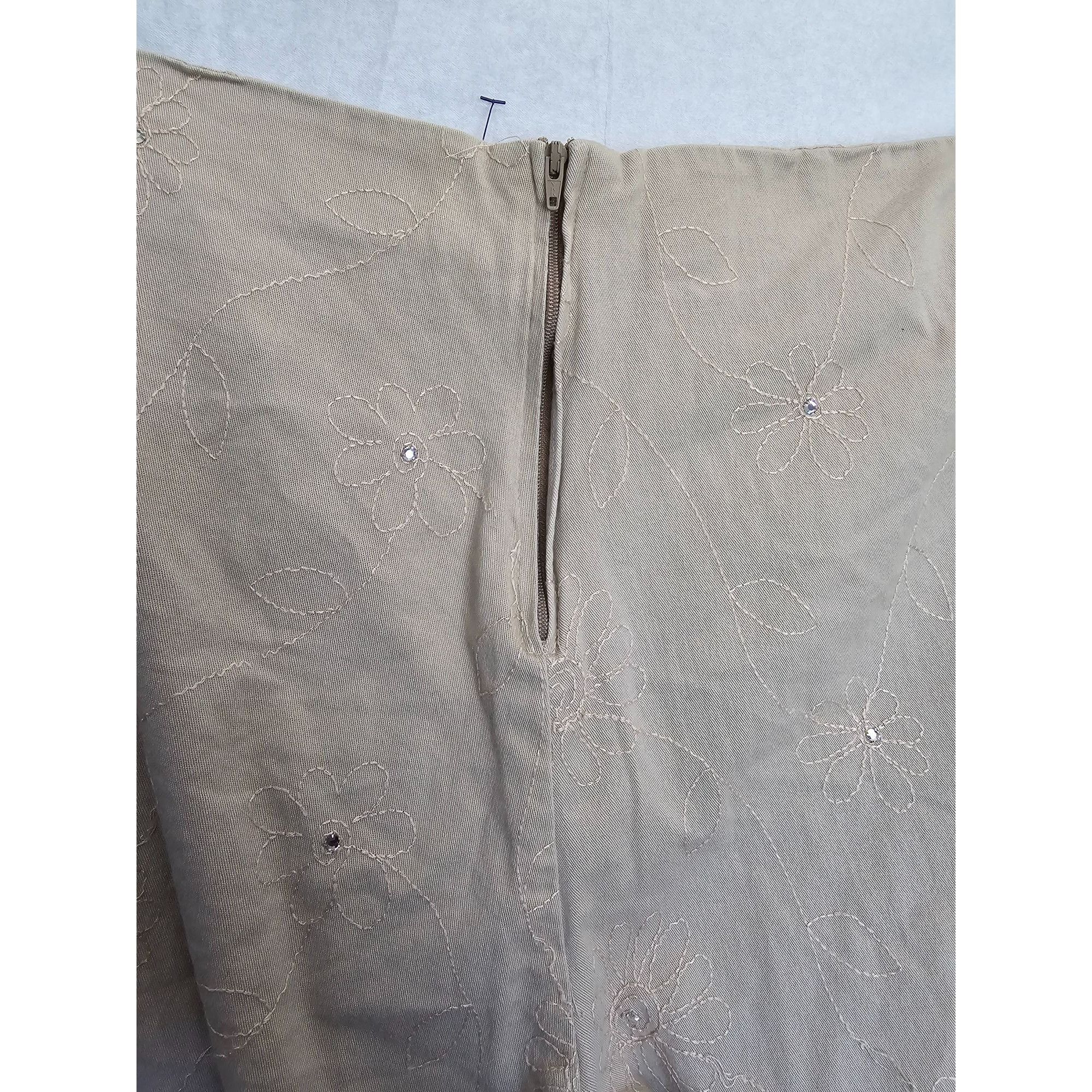 Other P.K. Maks Beige Embroidered Floral Pants Size 14 Women's Cot Size 36" / US 14 / IT 50 - 1 Thumbnail