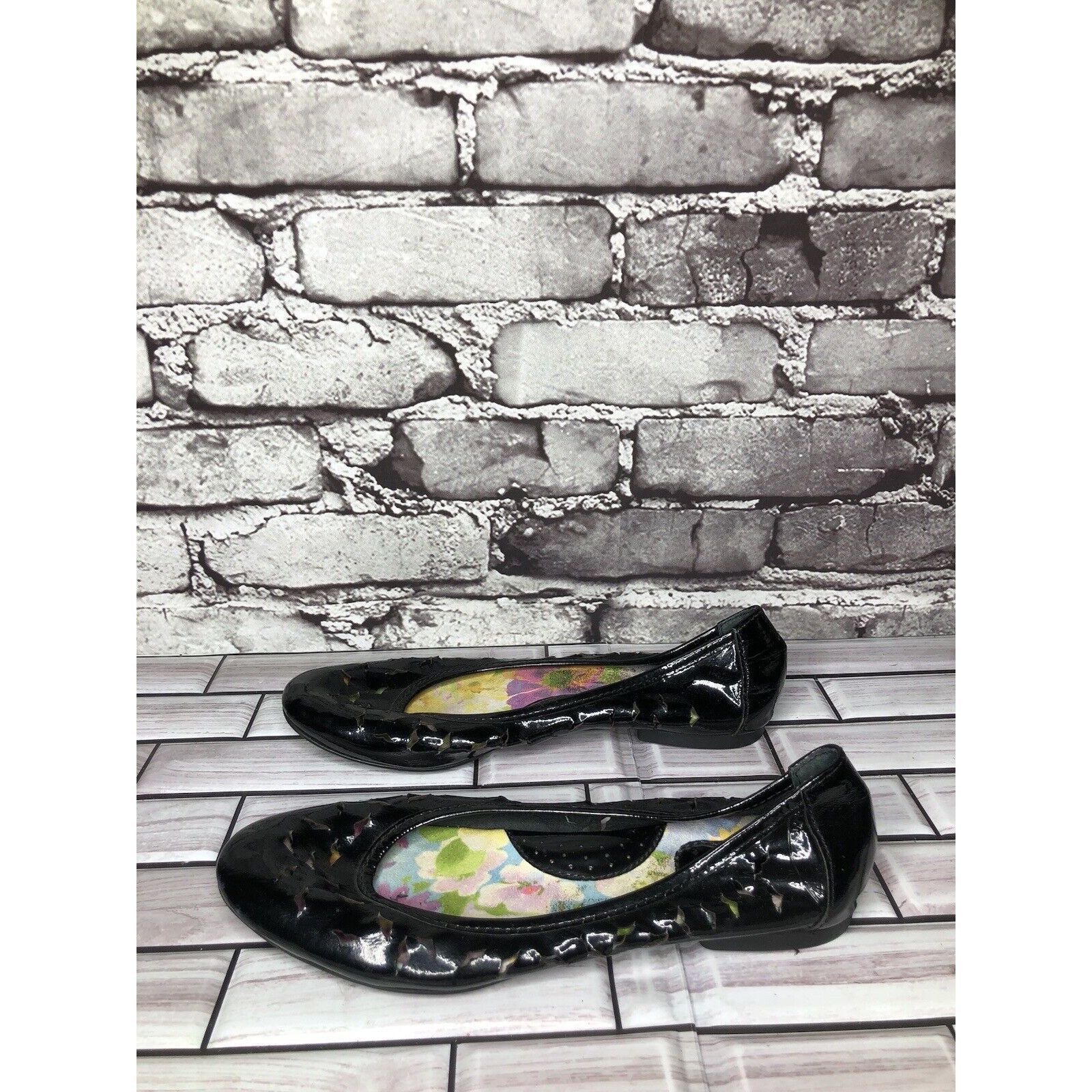 Born Born Black Patent Leather Perforated Ballet Flats Shoes Wome Size US 6 / IT 36 - 15 Thumbnail