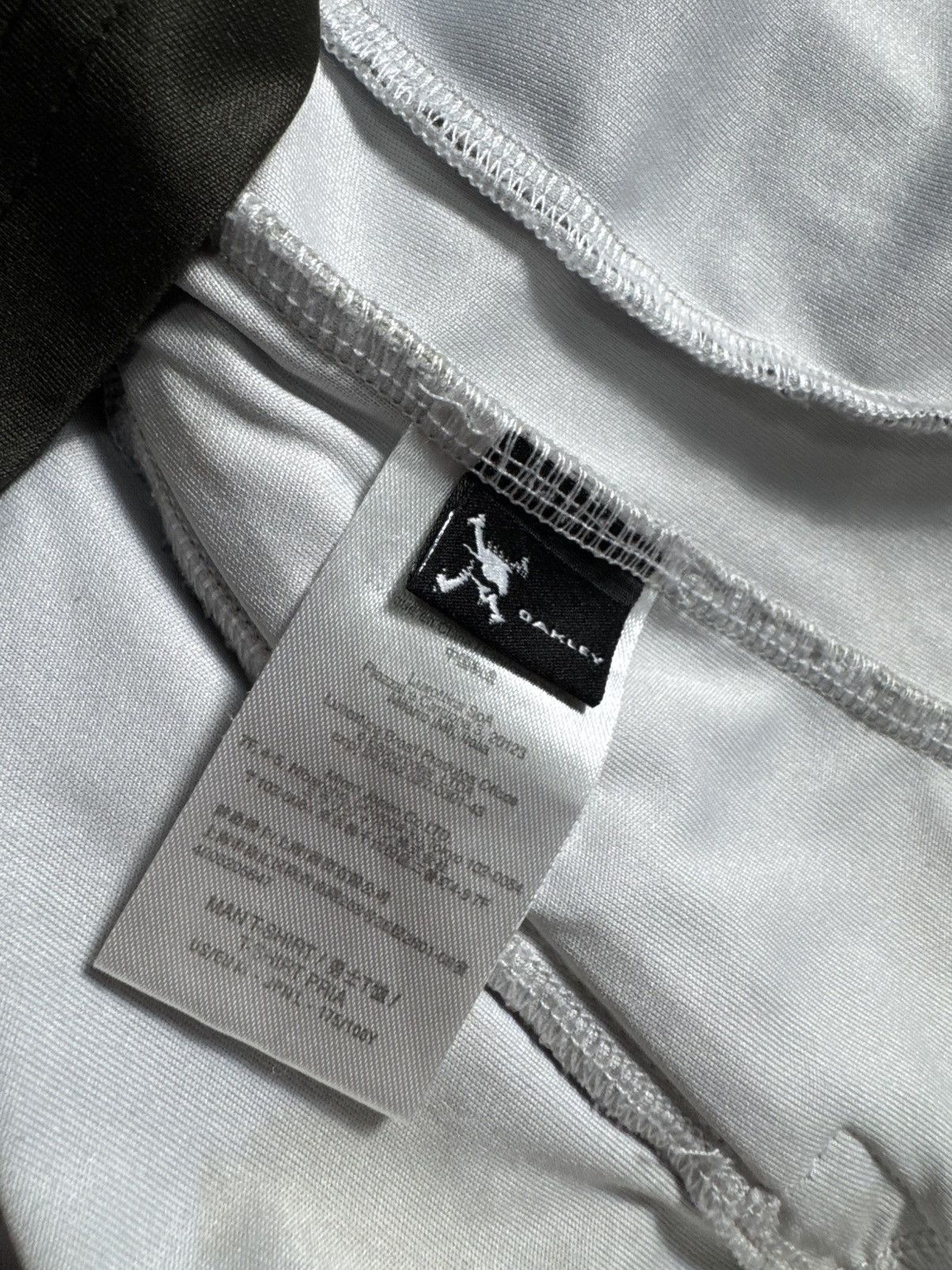 Oakley Oakley Tech Termo Long Sleeve Shirt Big Logo Size M Size US M / EU 48-50 / 2 - 7 Thumbnail