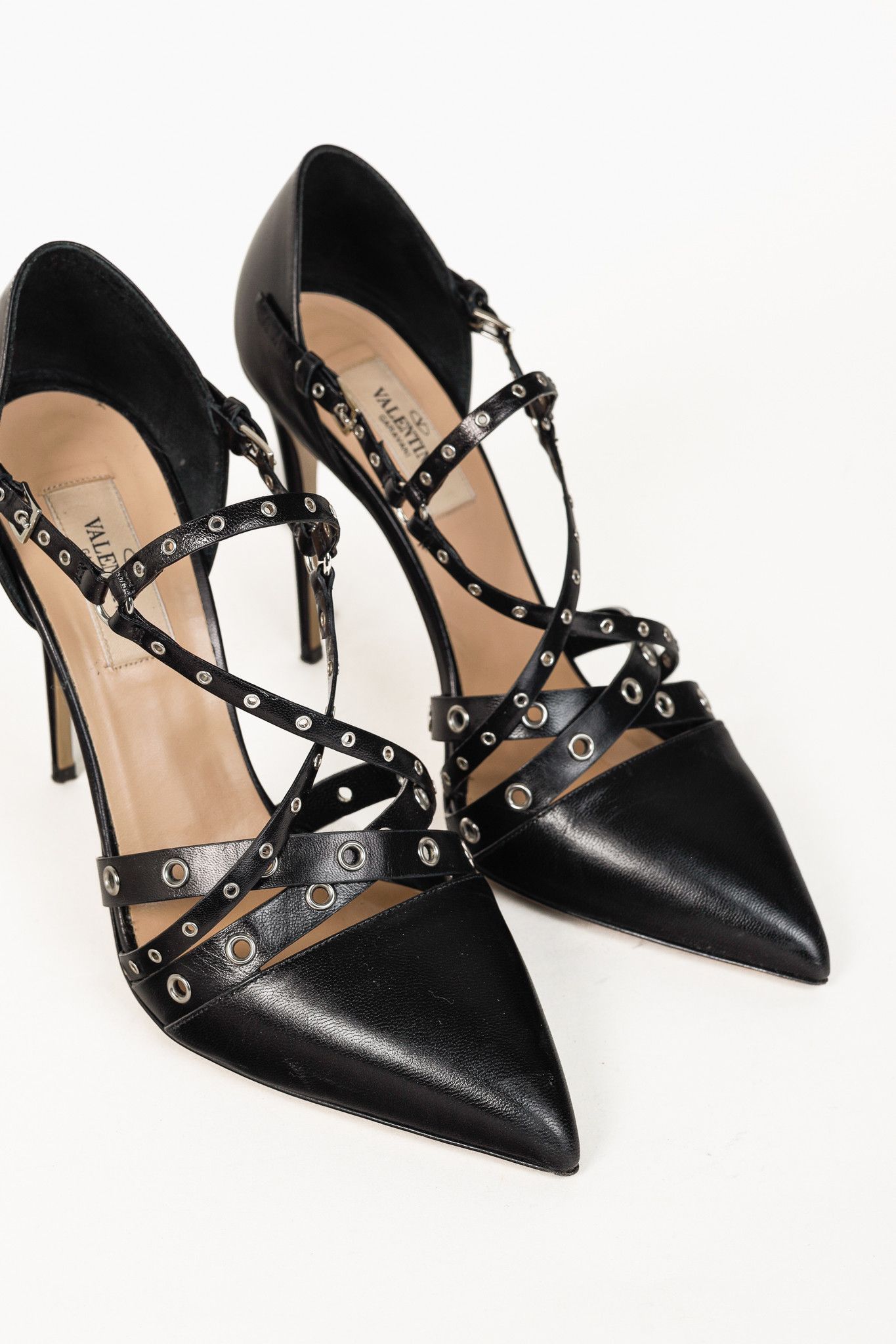 Valentino Valentino Garavani Love Latch Eyelet-Embellished Heels Size US 8.5 / IT 38.5 - 6 Thumbnail
