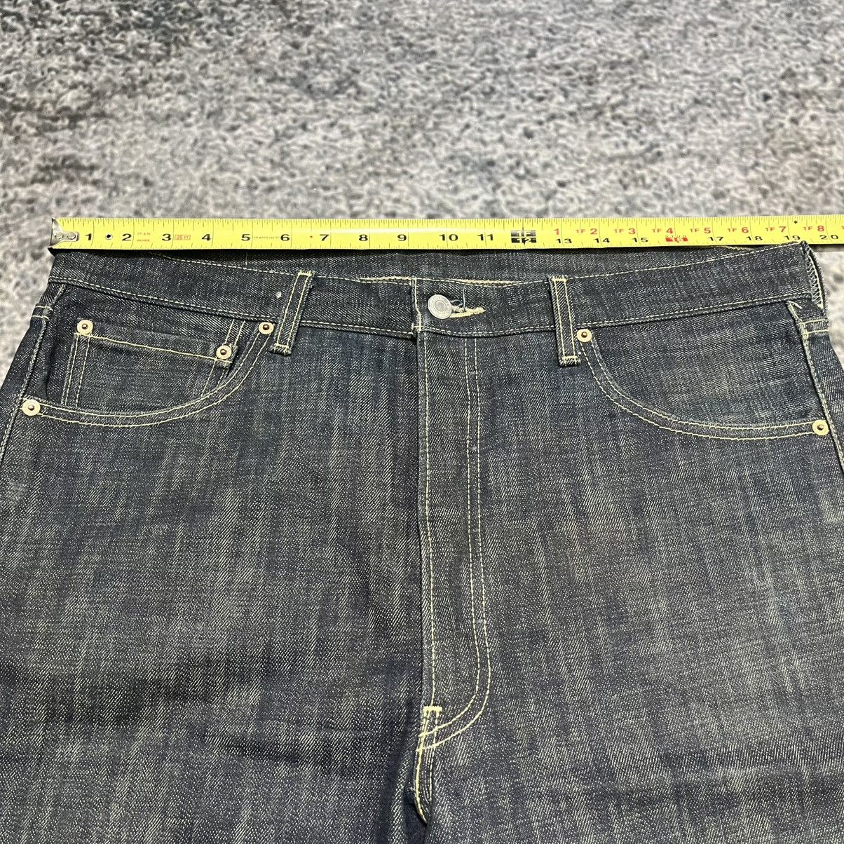 Vintage Vintage 2000s Levi's 501 Button Fly Navy Blue Jeans 36x32 Size US 36 / EU 52 - 8 Thumbnail
