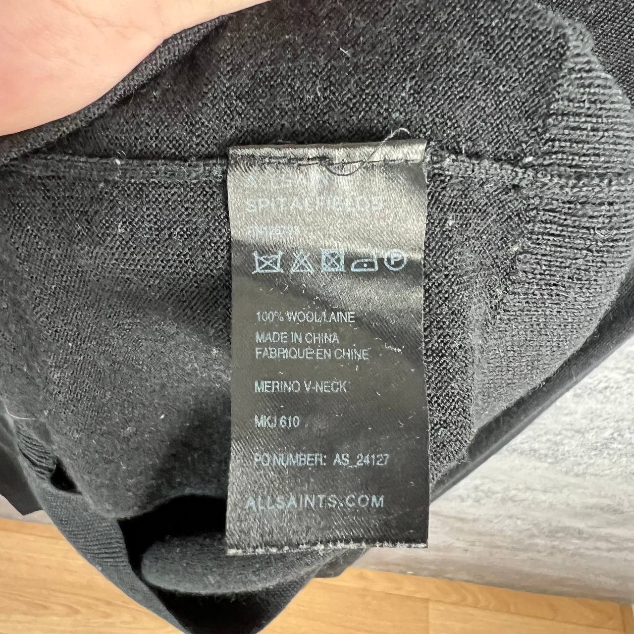 Allsaints Allsaints V-Neck Vintage Sweater Size US L / EU 52-54 / 3 - 5 Thumbnail