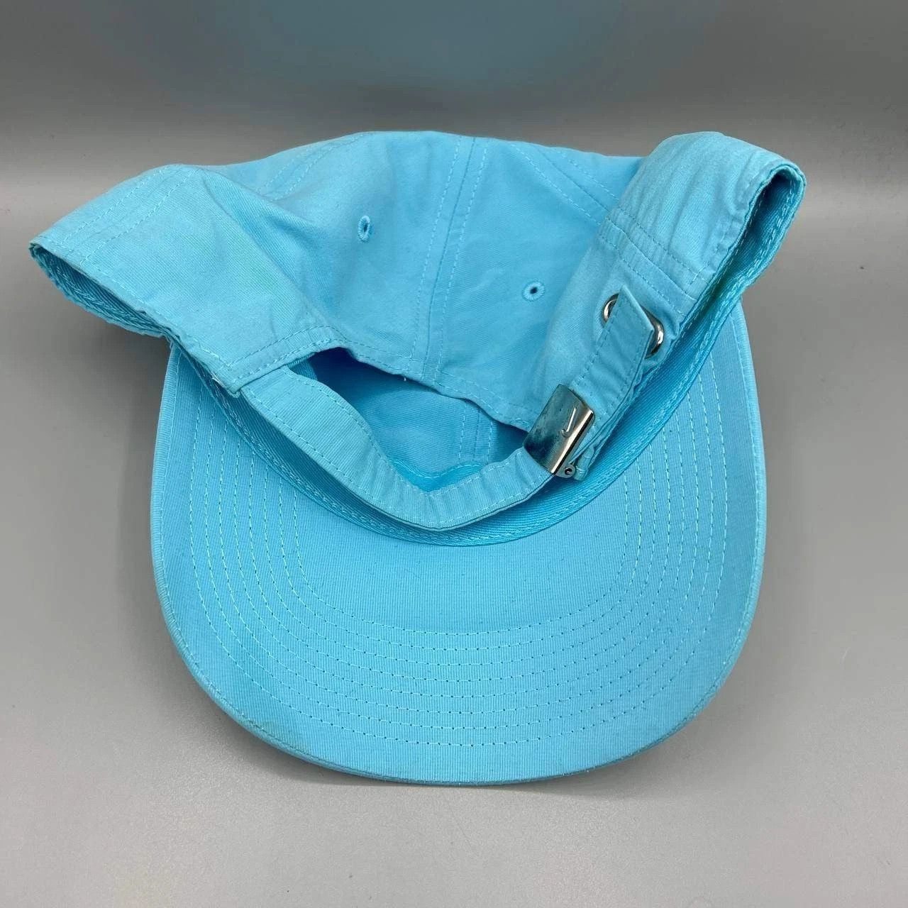Nike Nike Heritage 86 Hat Men Blue Metal Logo Strap Back Cap Size ONE SIZE - 8 Thumbnail