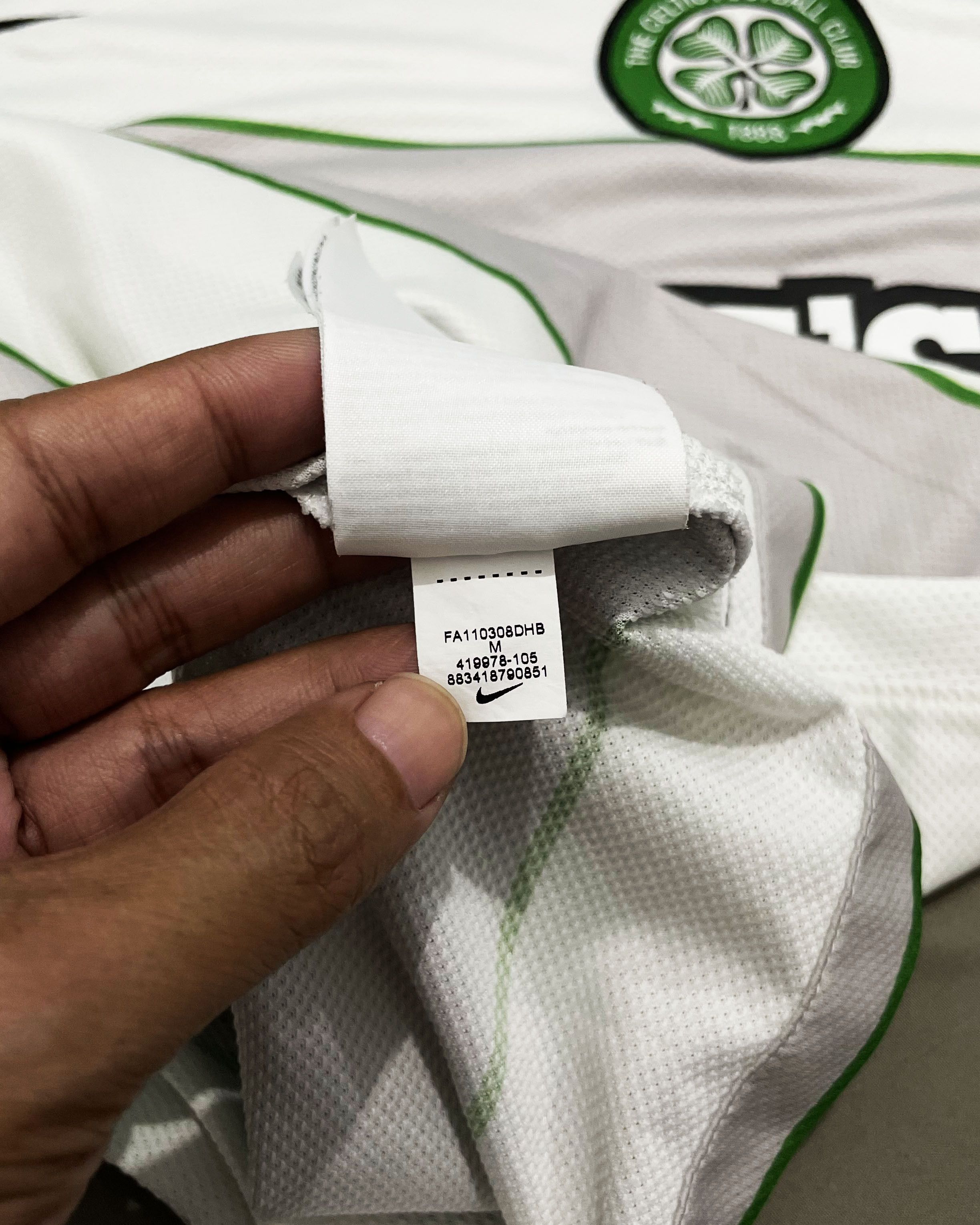 Nike Celtic FC Away Kit 2011 2012 Size US M / EU 48-50 / 2 - 8 Thumbnail