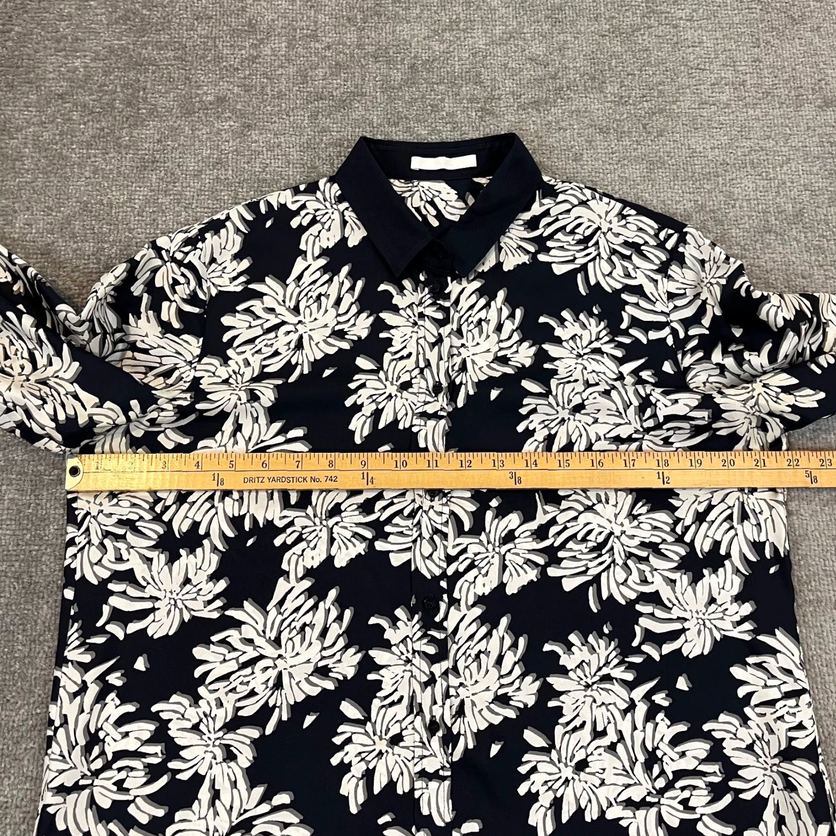 Hugo Boss HUGO BOSS Long Sleeve Button-Up Shirt Women's M Multicolor Floral Silk Casual Size M / US 6-8 / IT 42-44 - 5 Thumbnail