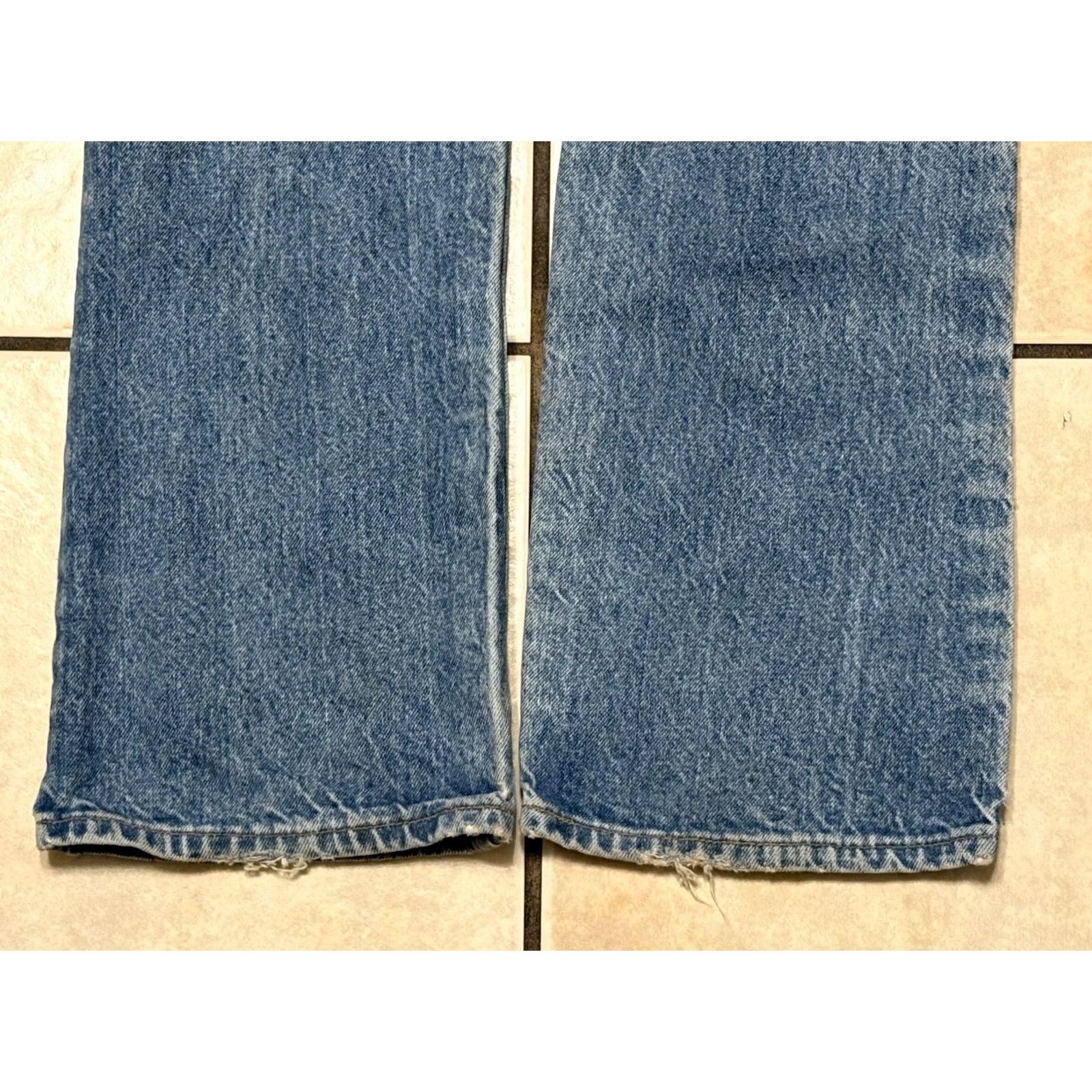 Levi's VINTAGE Levi’s 517 Bootcut Jeans 34x36 Men 32x34 Medium Wash USA 1298 Denim 5-Pocket Logo Zipper Button Cotton Slim Regular Inseam 34” Size US 32 / EU 48 - 7 Thumbnail