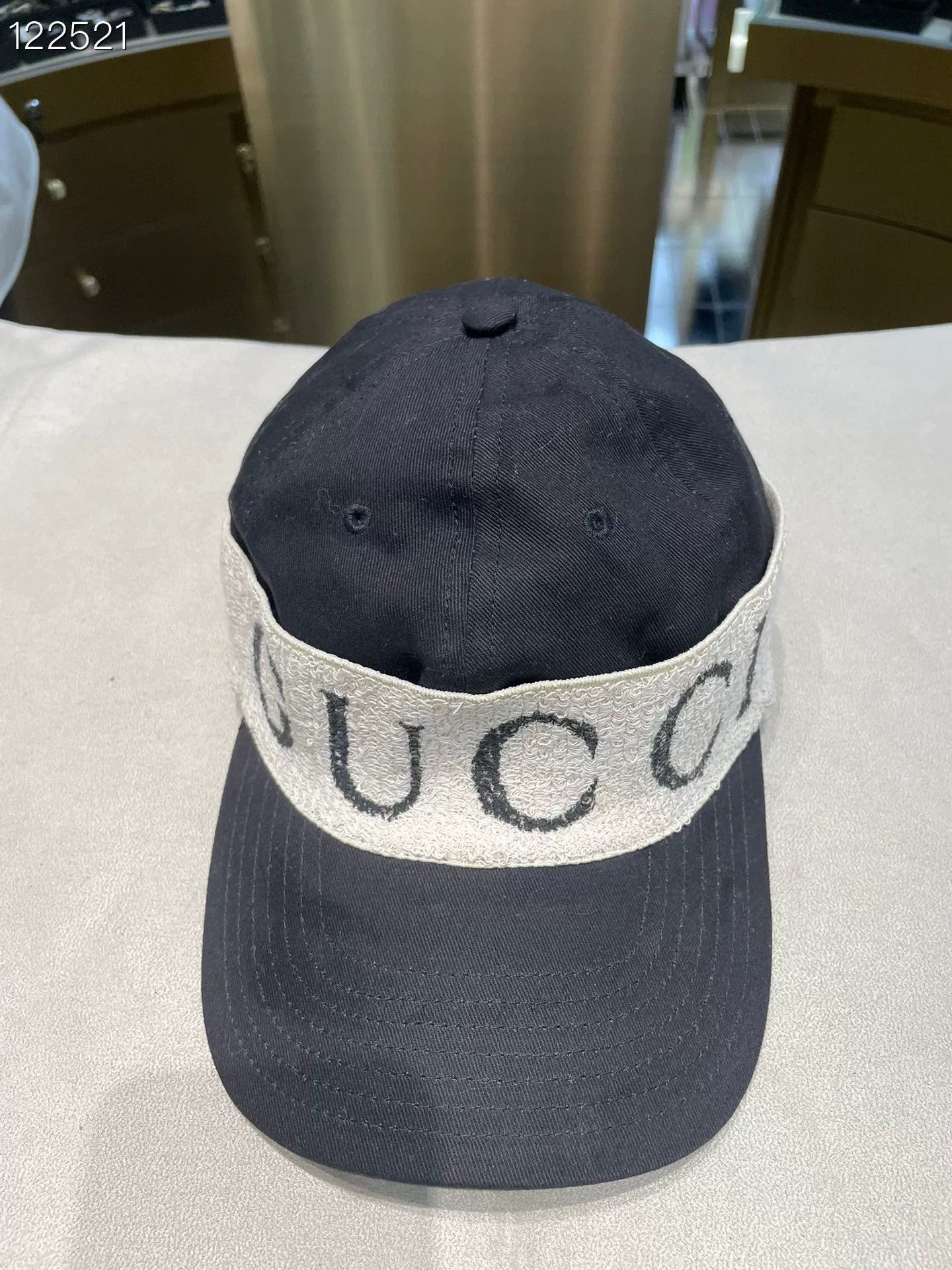 Gucci Gucci 080979 Black Runway Baseball Cap Size ONE SIZE - 1 Thumbnail