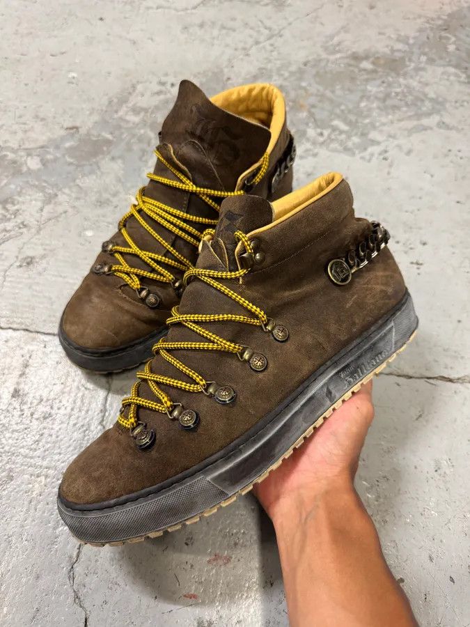 Designer × John Galliano × Vintage 2000s John Galliano Brown Mountain Daily Boots Size US 10 / EU 43 - 1 Thumbnail