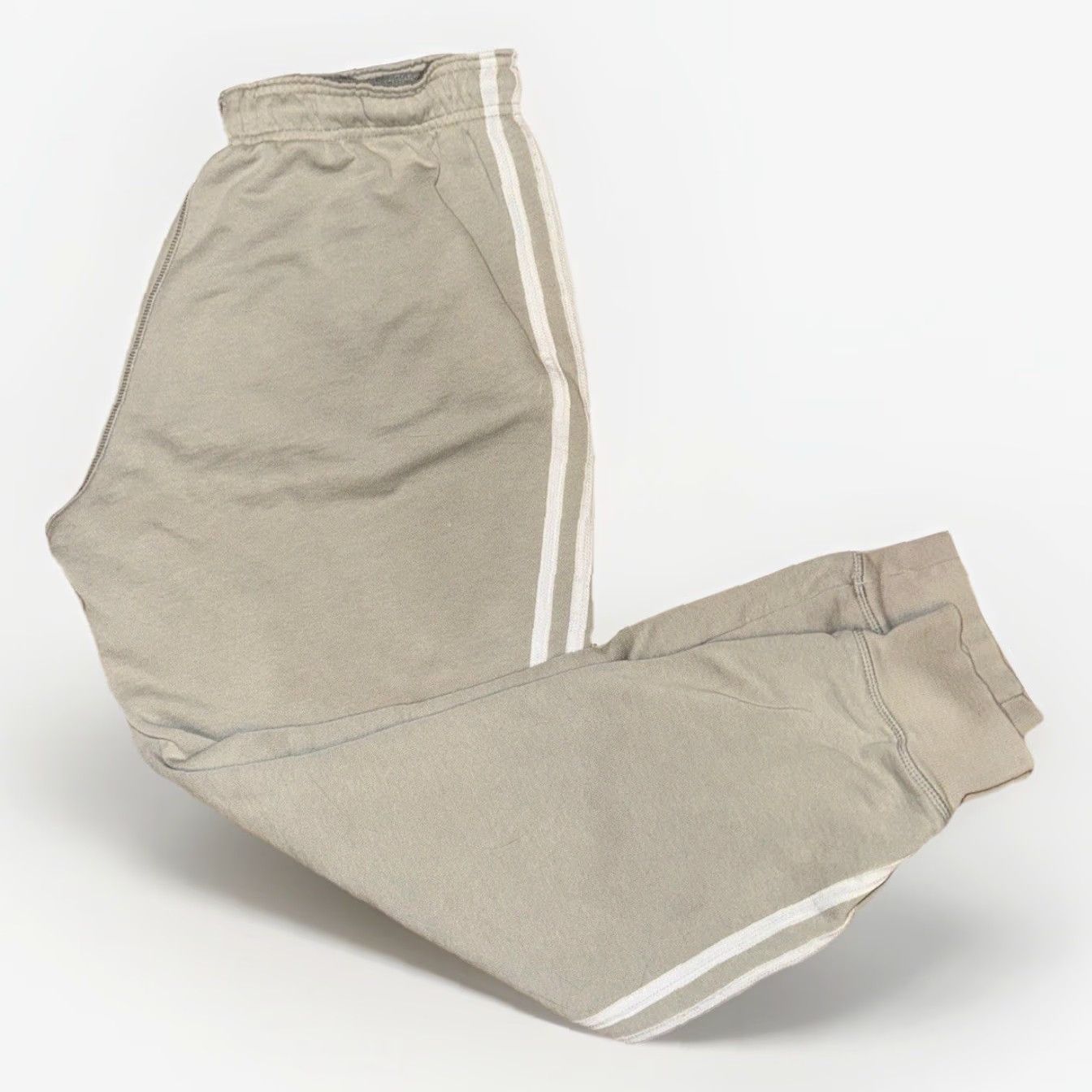 Adidas VINTAGE Adidas Essentials 3-Stripes Sweatpants Gray Joggers Small 30x28 Streetwear Size US 29 - 2 Thumbnail