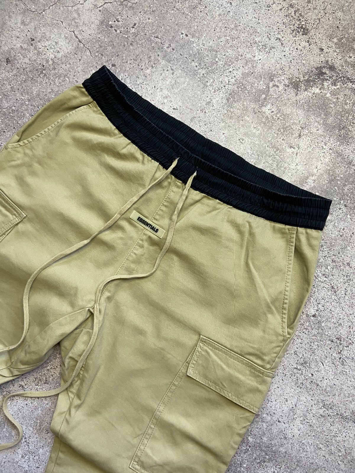 Essentials Fear Of God Essentials Cargo Pants Size US 34 / EU 50 - 3 Thumbnail
