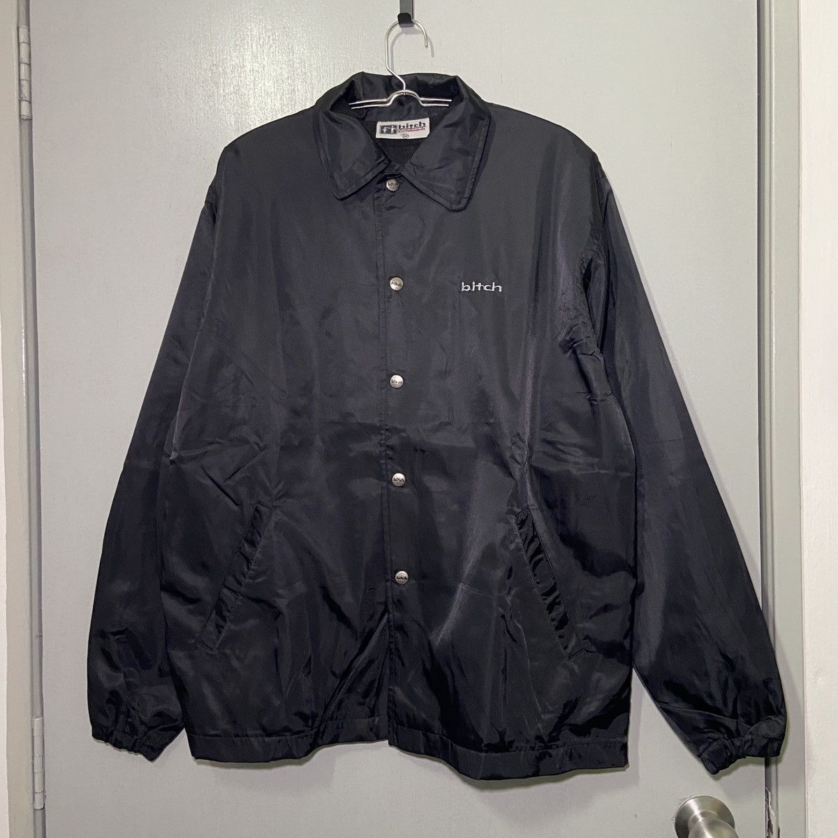 Vintage Vintage BITCH Skateboard Coach Jacket Size US M / EU 48-50 / 2 - 1 Thumbnail