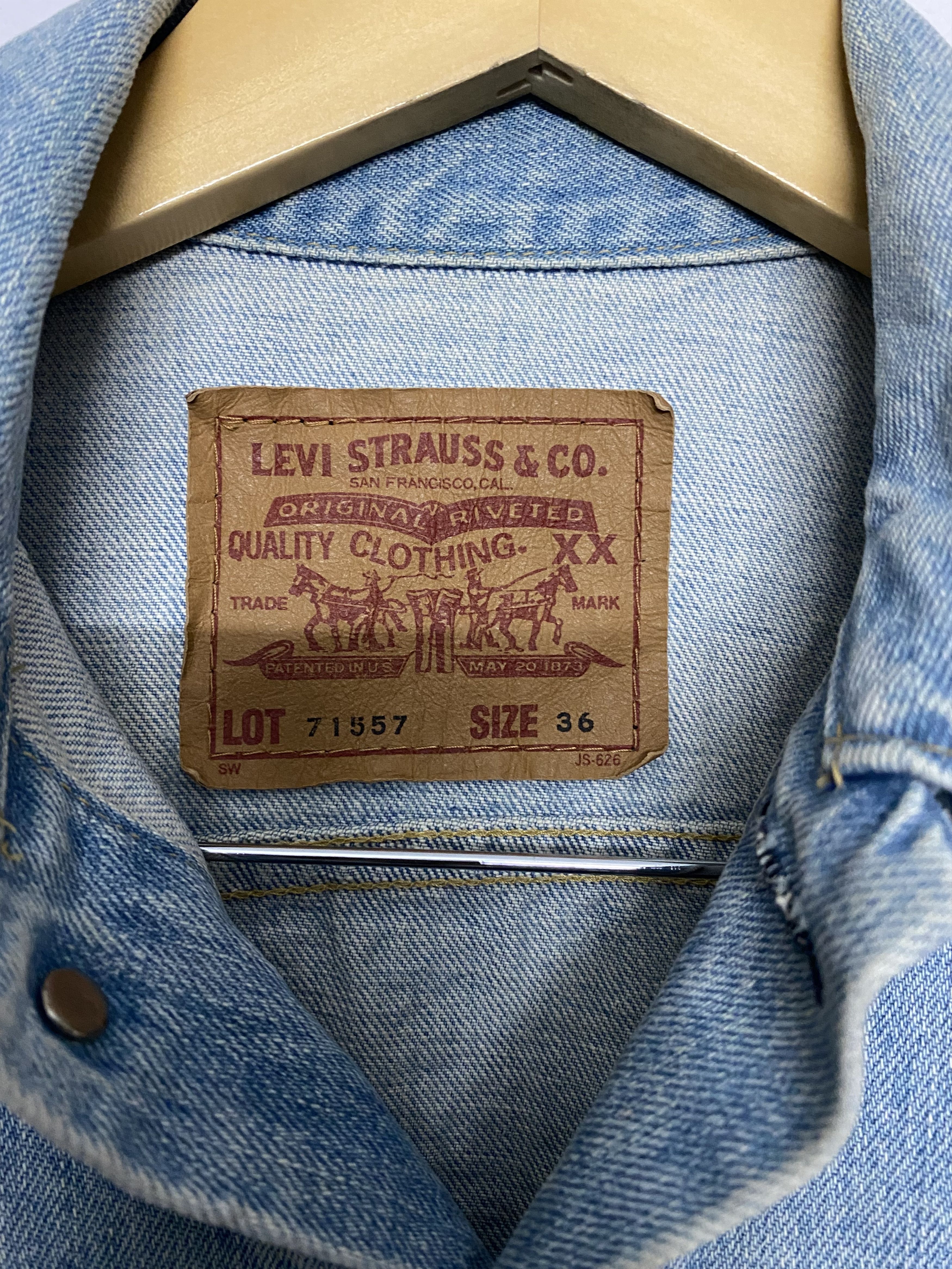 Levi's Vintage Clothing Vintage Levi’s Big E Made In Japan Trucker Jacket Size US S / EU 44-46 / 1 - 10 Thumbnail