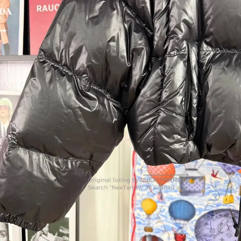 Prada Prada Black Cropped Down Jacket for Women. Size M / US 6-8 / IT 42-44 - 4 Thumbnail