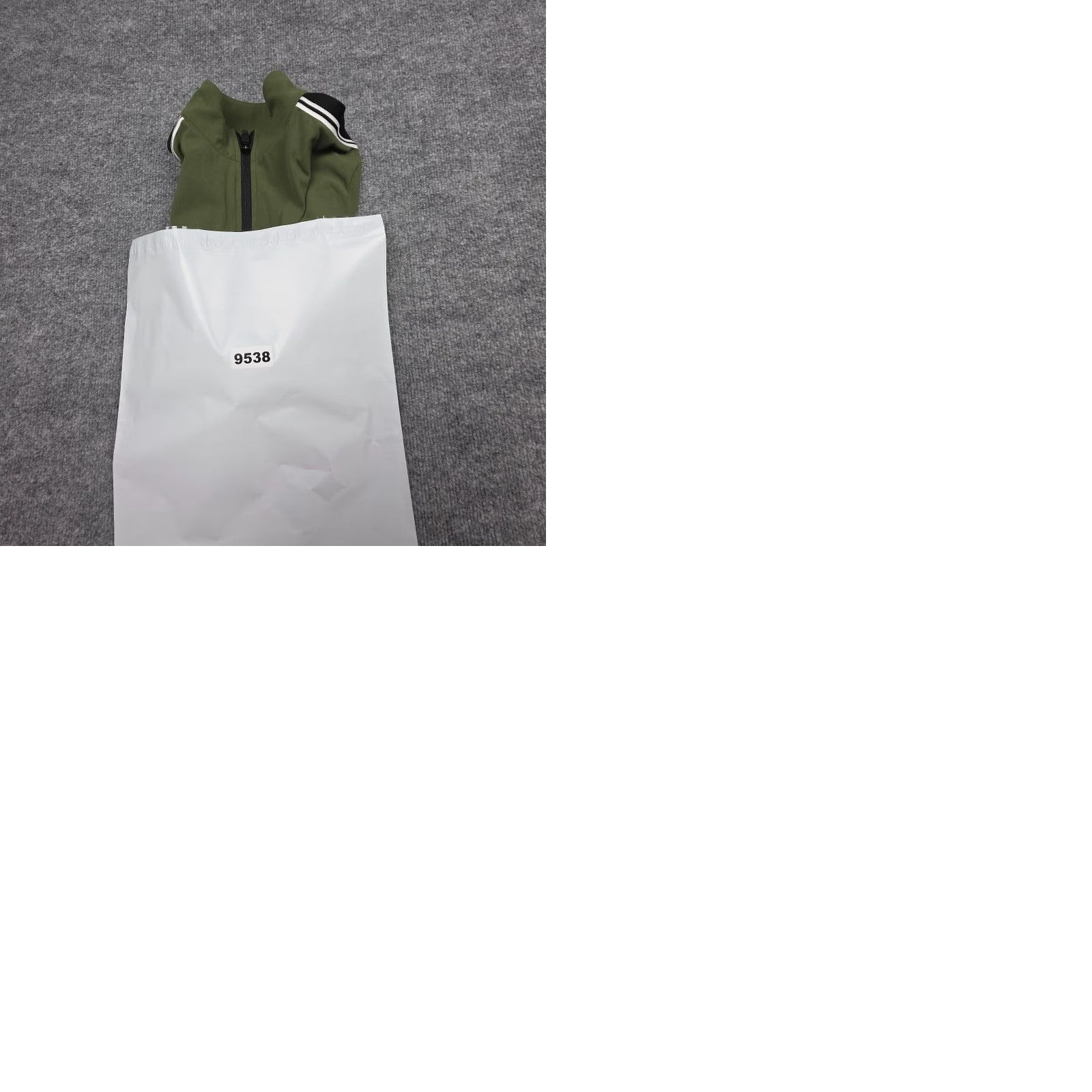 The Arrivals **Women's Green Cropped Jacket Full Zip Striped Athleisure Gym** User: Women's Green Cropped Full Zip Jacket Striped Athleisure Gym Size S / US 4 / IT 40 - 9 Thumbnail