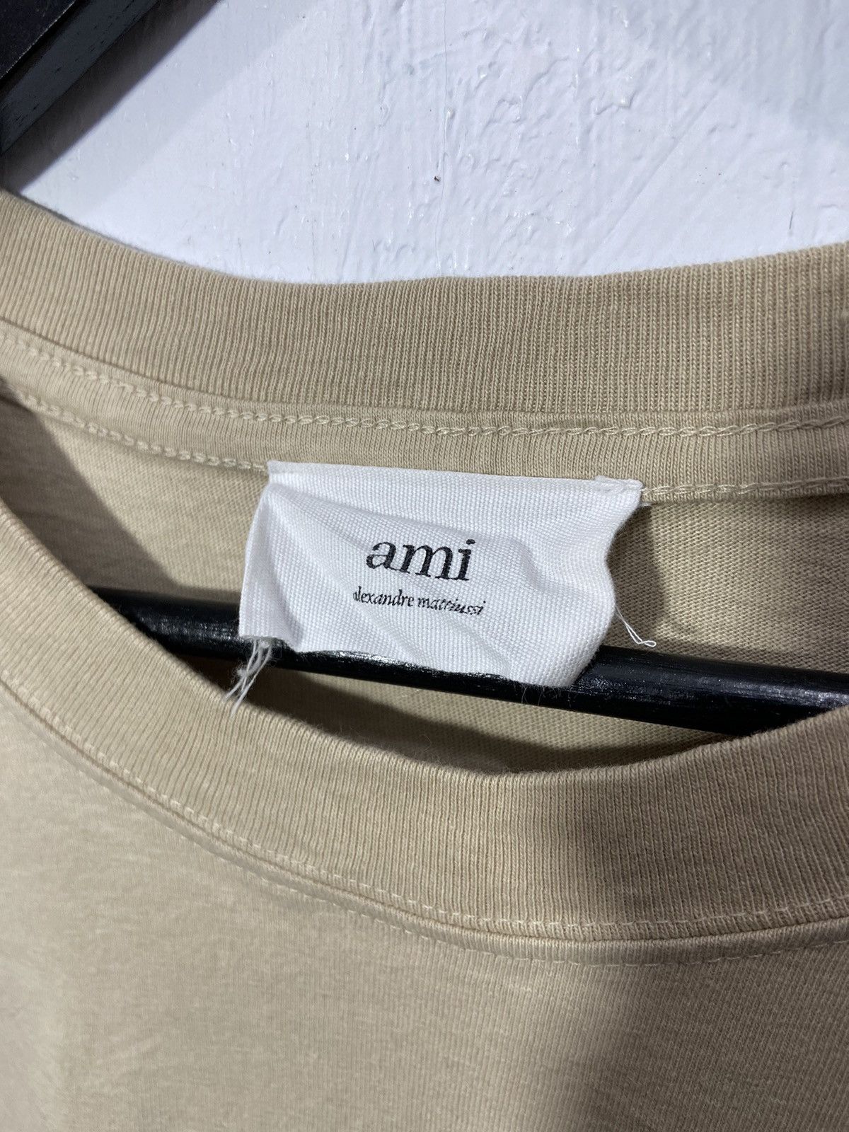 AMI Ami Paris De Coeur Embroidered Logo Tshirt Beige Size US L / EU 52-54 / 3 - 5 Thumbnail