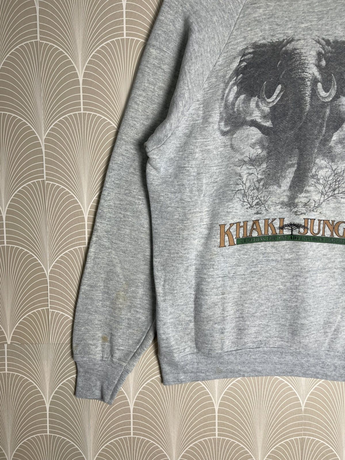 Jungles × Vintage VINTAGE 90s KHAKI JUNGLE ELEPHANT BIG PRINT CRENECK Size US L / EU 52-54 / 3 - 10 Thumbnail