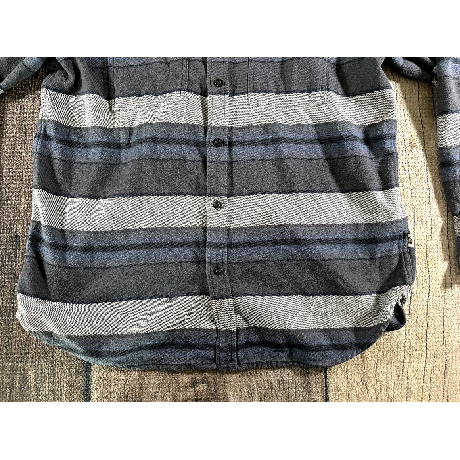 The North Face The North Face Arroyo Flannel Button Up Shirt Striped Mens L Size US L / EU 52-54 / 3 - 3 Thumbnail