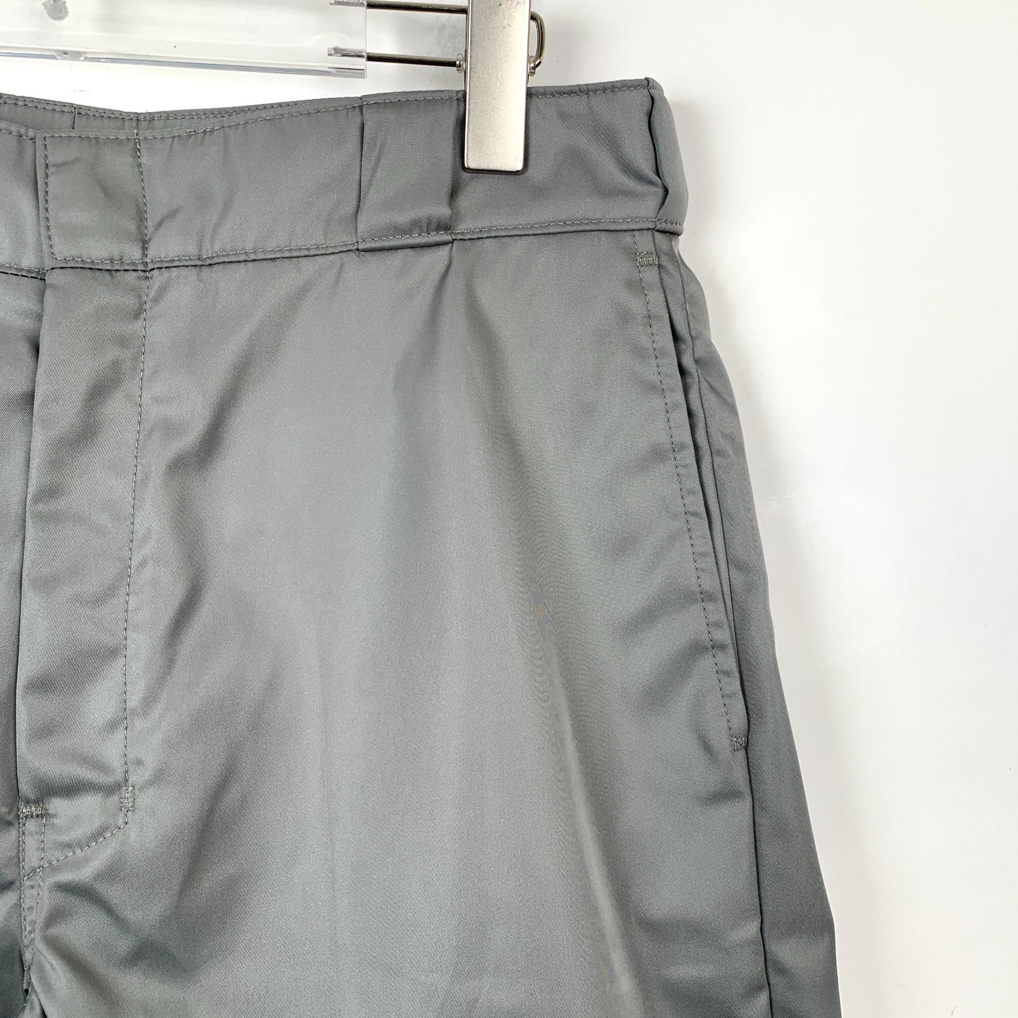 Prada Prada S-Class H9996 Grey Casual Shorts Size 48 M Triangle La Size US 32 / EU 48 - 12 Thumbnail