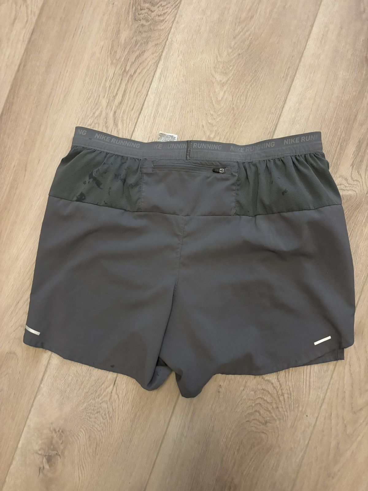Nike Men’s Grey Nike 3–4” Inseam Running Shorts Athletic Fit Size US 33 - 6 Thumbnail