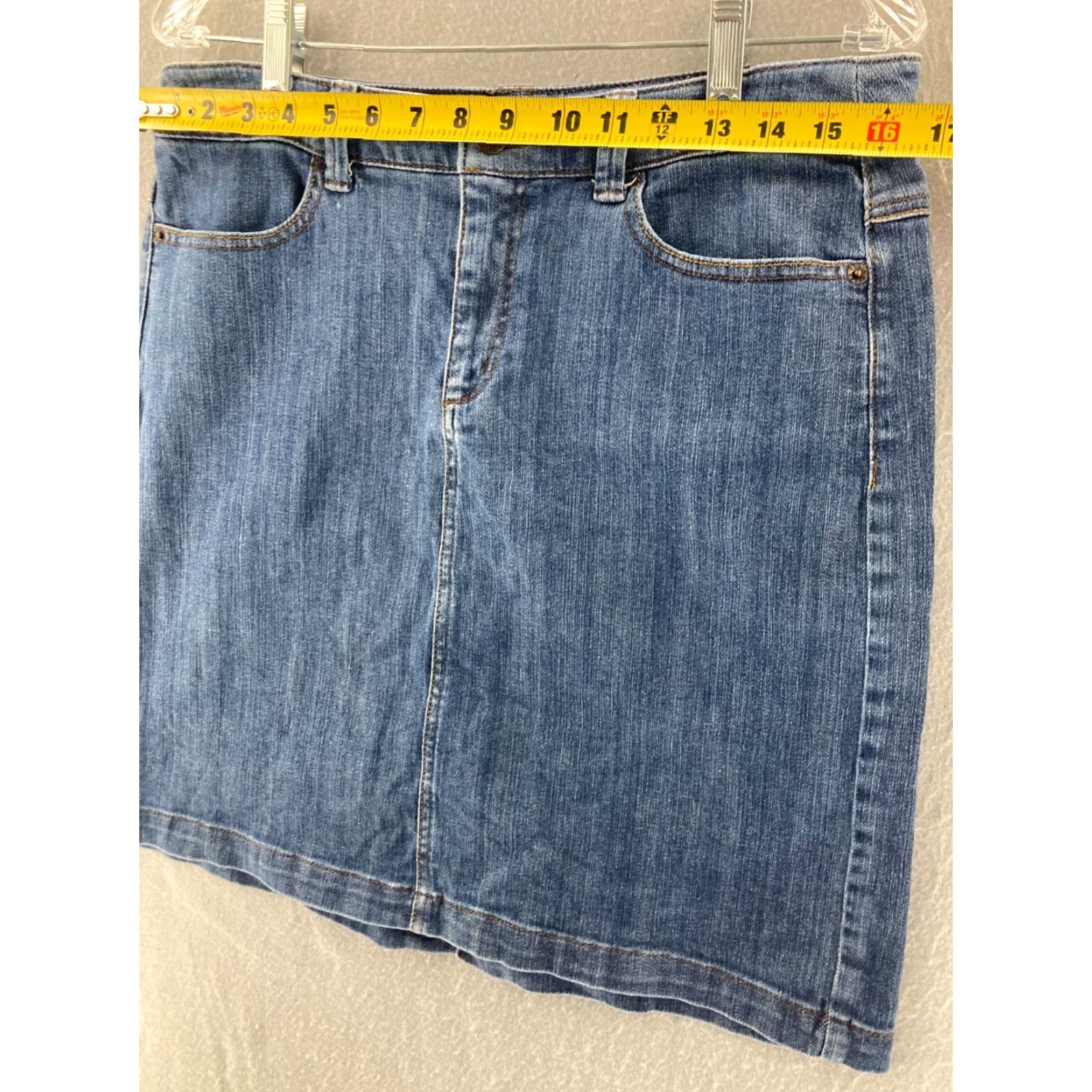 Eddie Bauer Eddie Bauer Denim Skirt Women Adult 10 Short Blue Cotton Pockets 80s 90s Modern Size 32" / US 10 / IT 46 - 2 Thumbnail