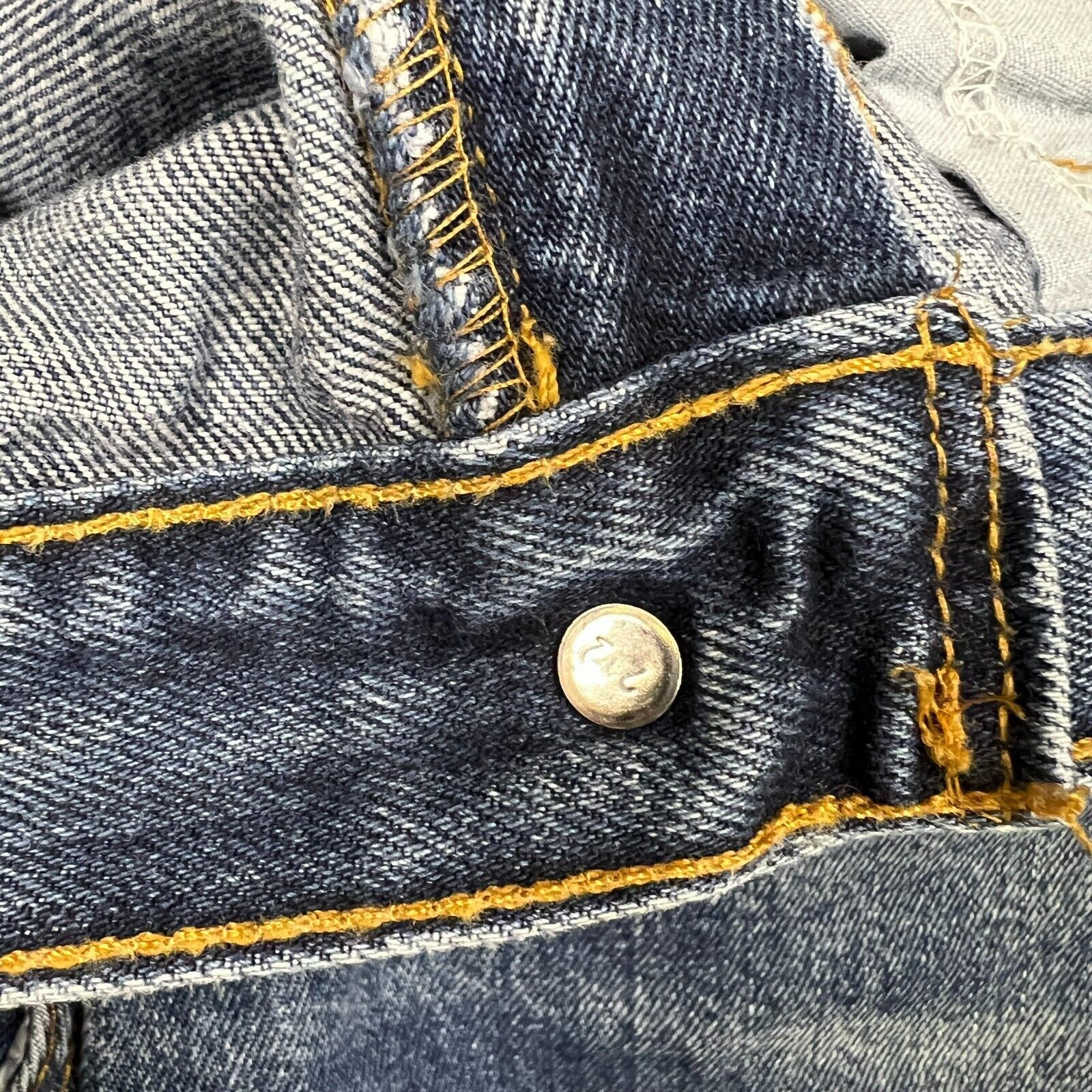 Levi's × Vintage Vintage 90s Levi's 528 Jeans 33x31 Metro Fit Denim Pants Size US 33 - 4 Thumbnail