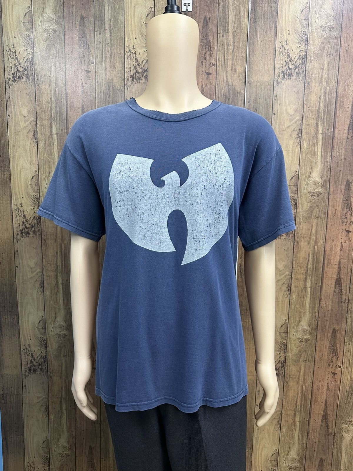 Vintage × Wu-Tang Clan Vintage Wu Tang Distressed Sunfaded Tshirt A564 Size US L / EU 52-54 / 3 - 1 Thumbnail