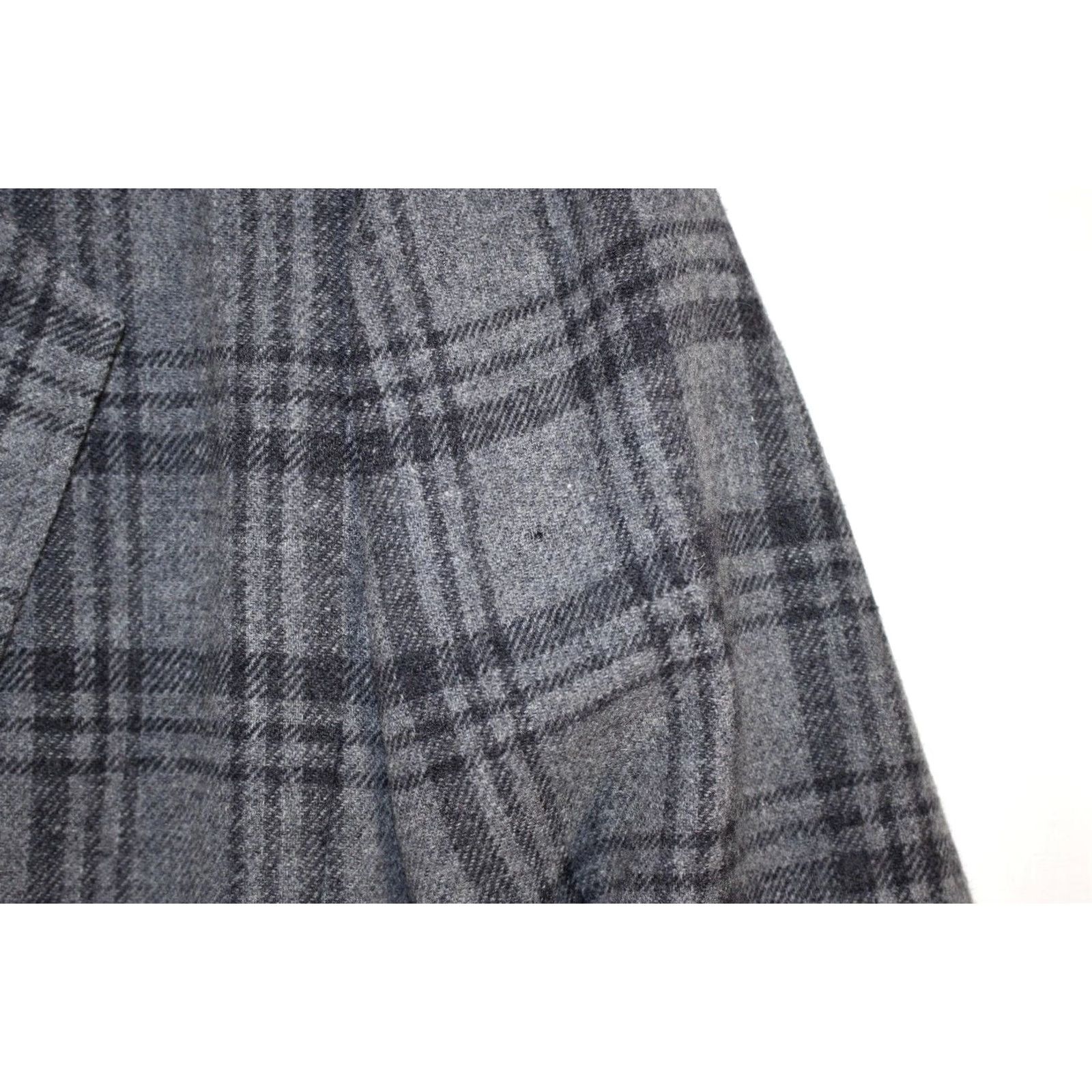 Pendleton VINTAGE Pendleton 100% Pure Virgin Wool Blazer Jacket USA Gray Plaid Women's 8 Size M / US 6-8 / IT 42-44 - 5 Thumbnail